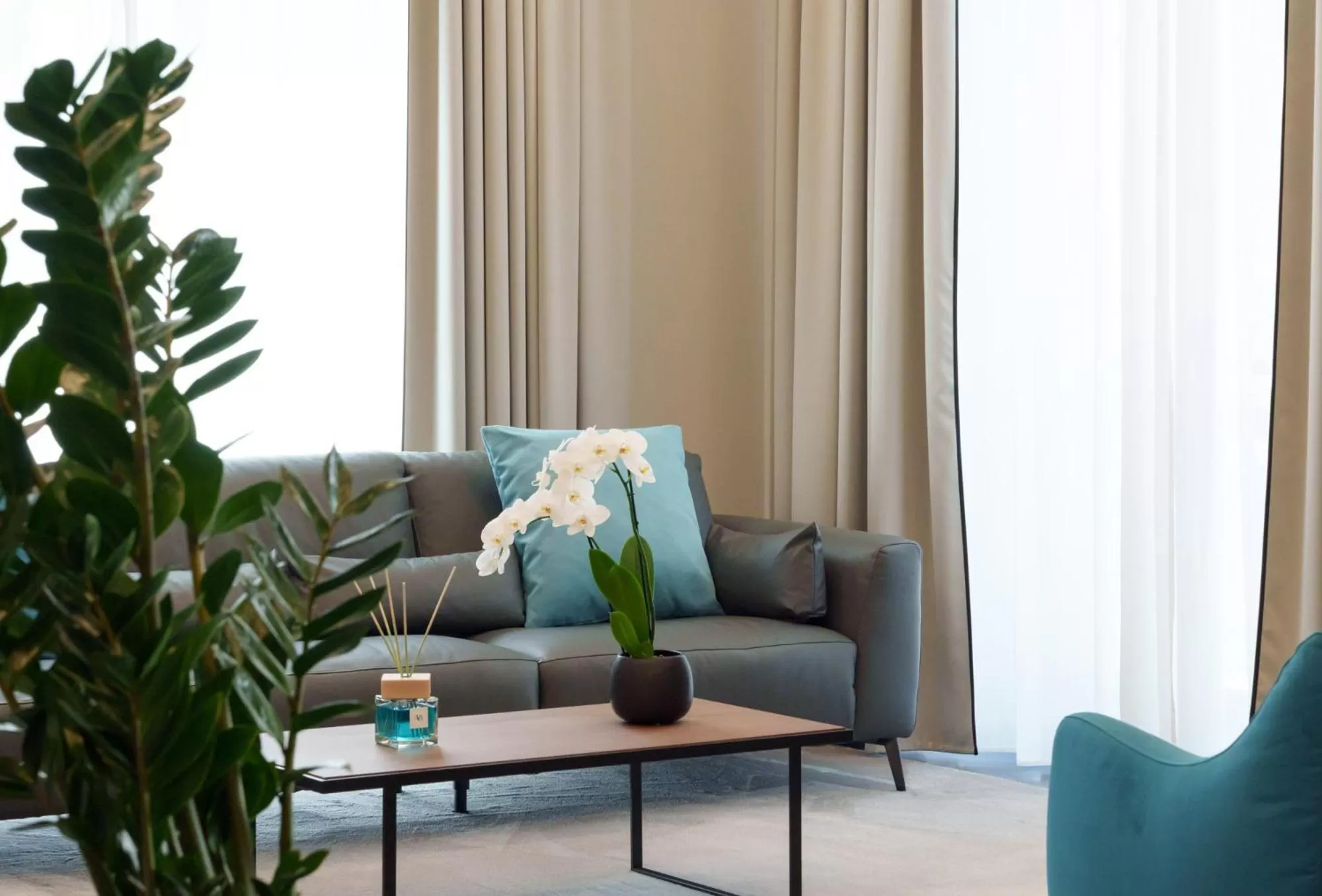 Communal lounge/ TV room in Vi Suites