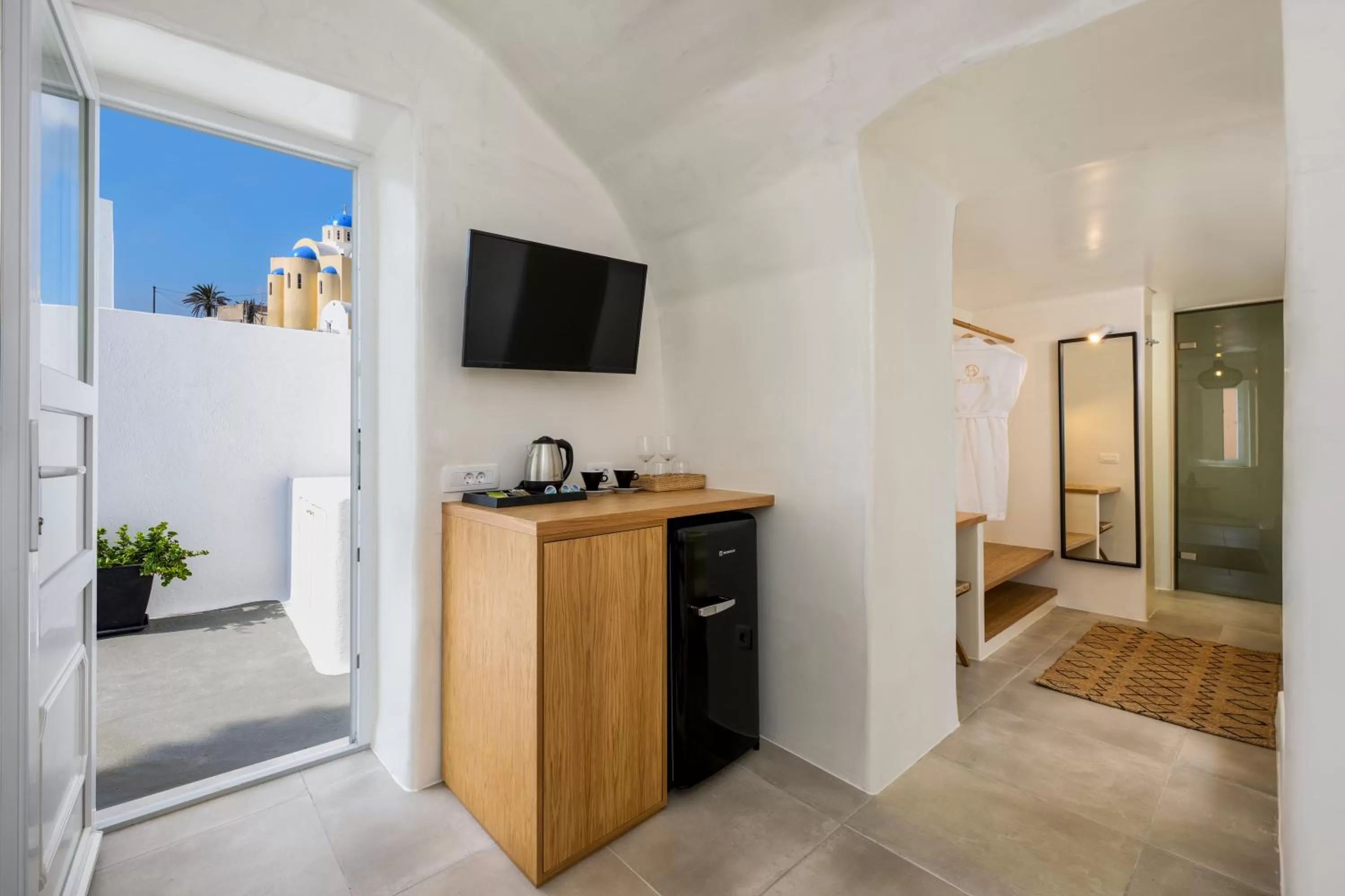 Living room in Hill Suites