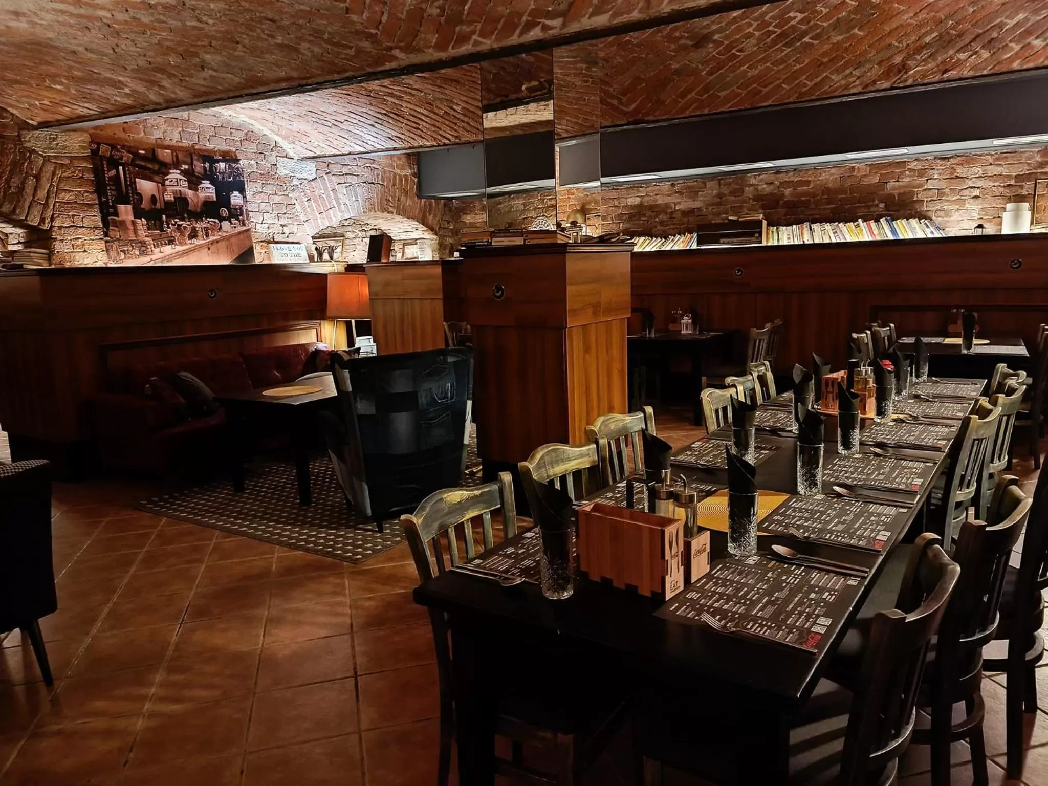 Restaurant/places to eat in MyWay