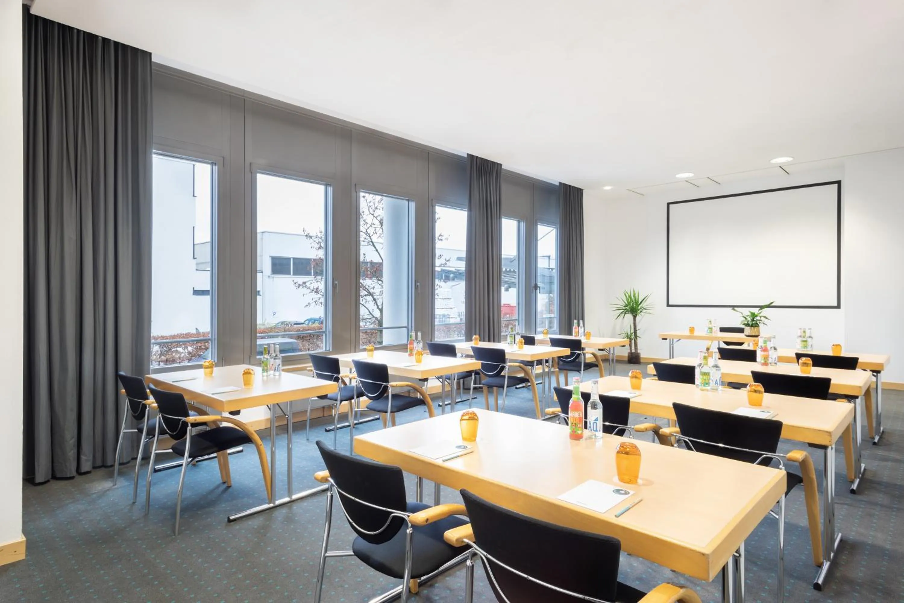 Business facilities in FOUR Munich Neue Messe