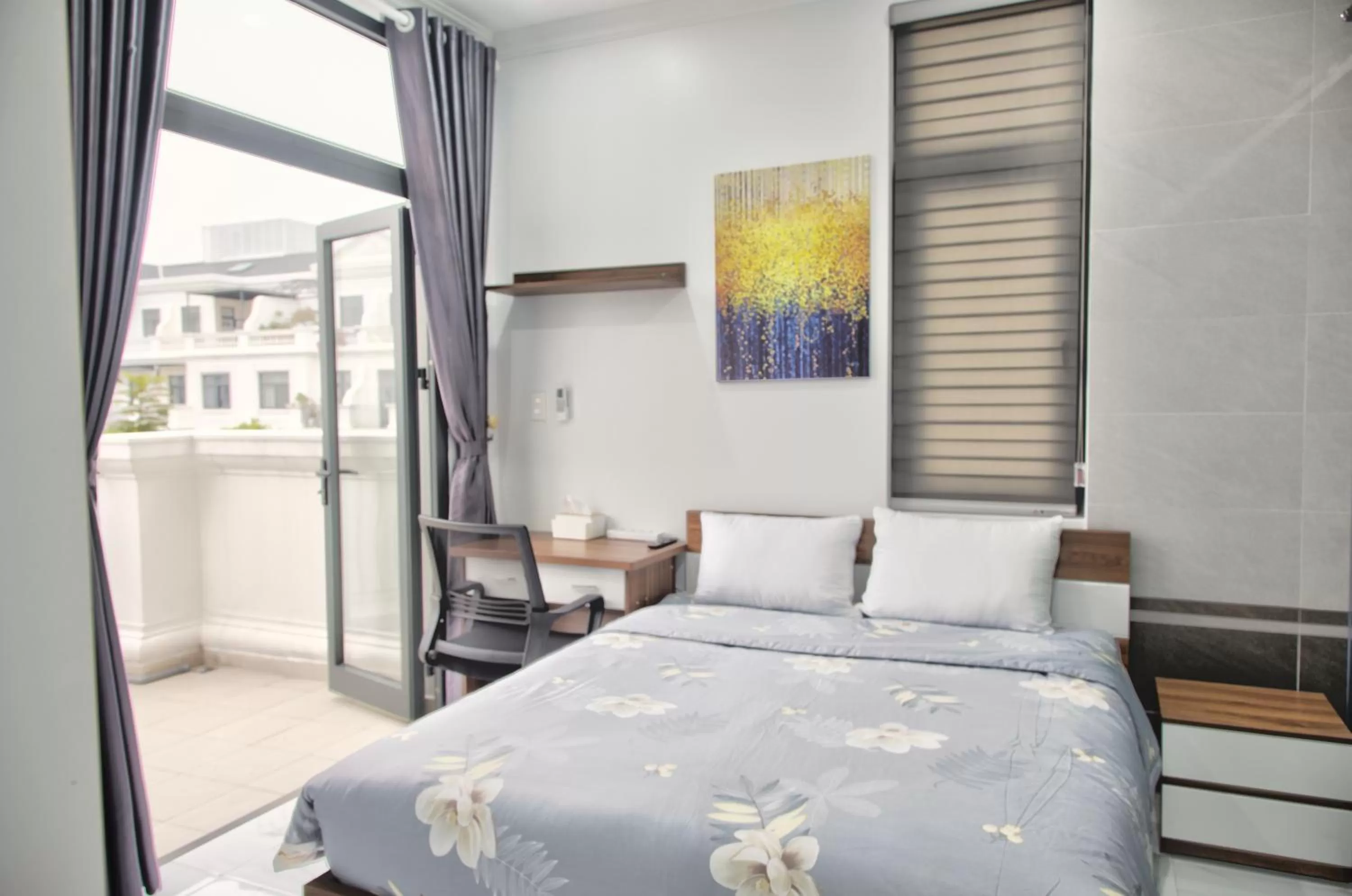 Bed in The Flamboyant #StayWork Vinhomes Marina