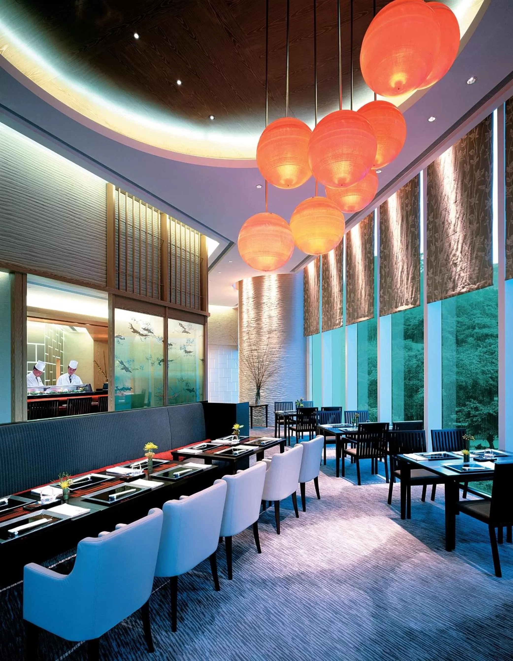 Restaurant/places to eat in Island Shangri-La, Hong Kong