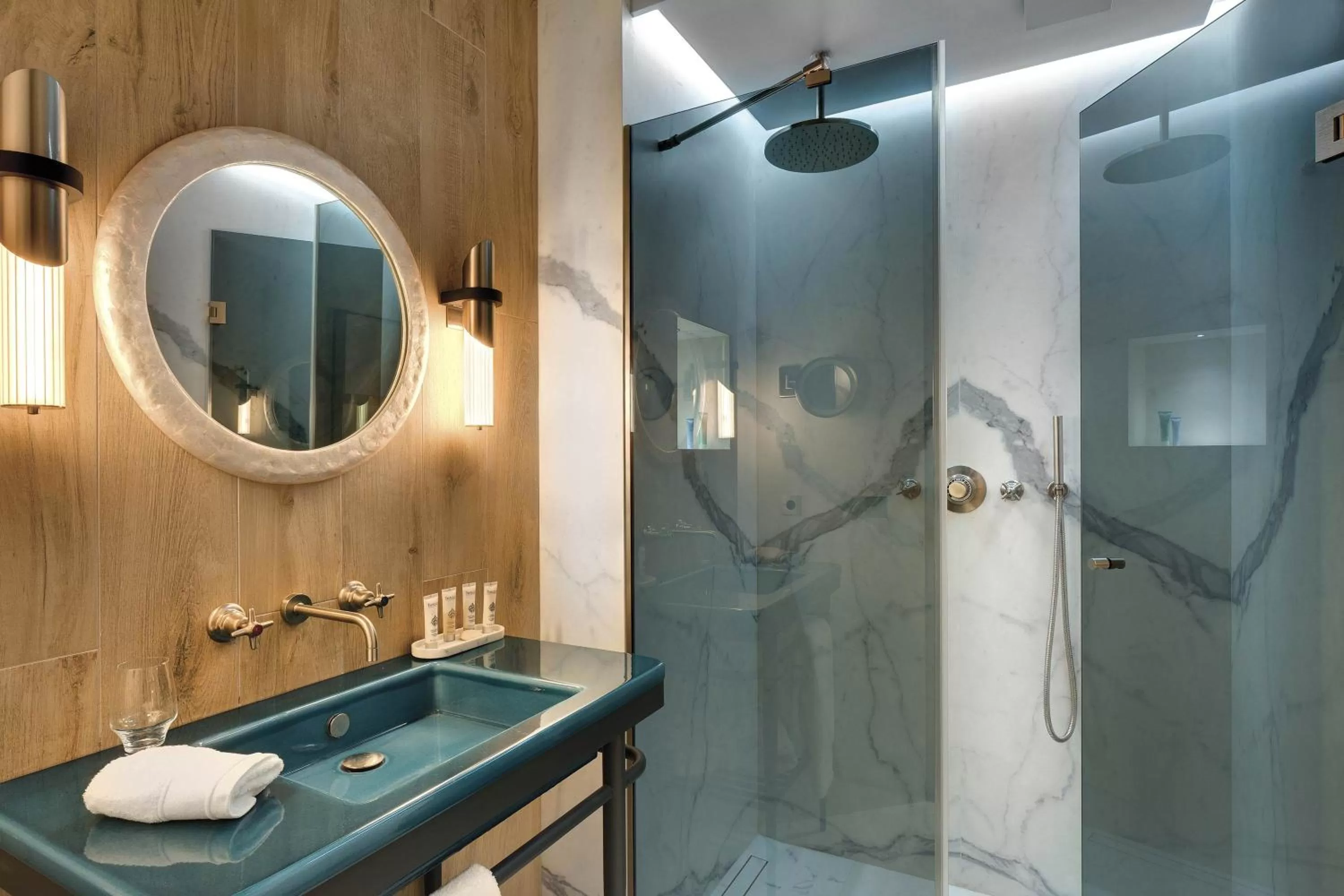 Bathroom in La Demeure Montaigne