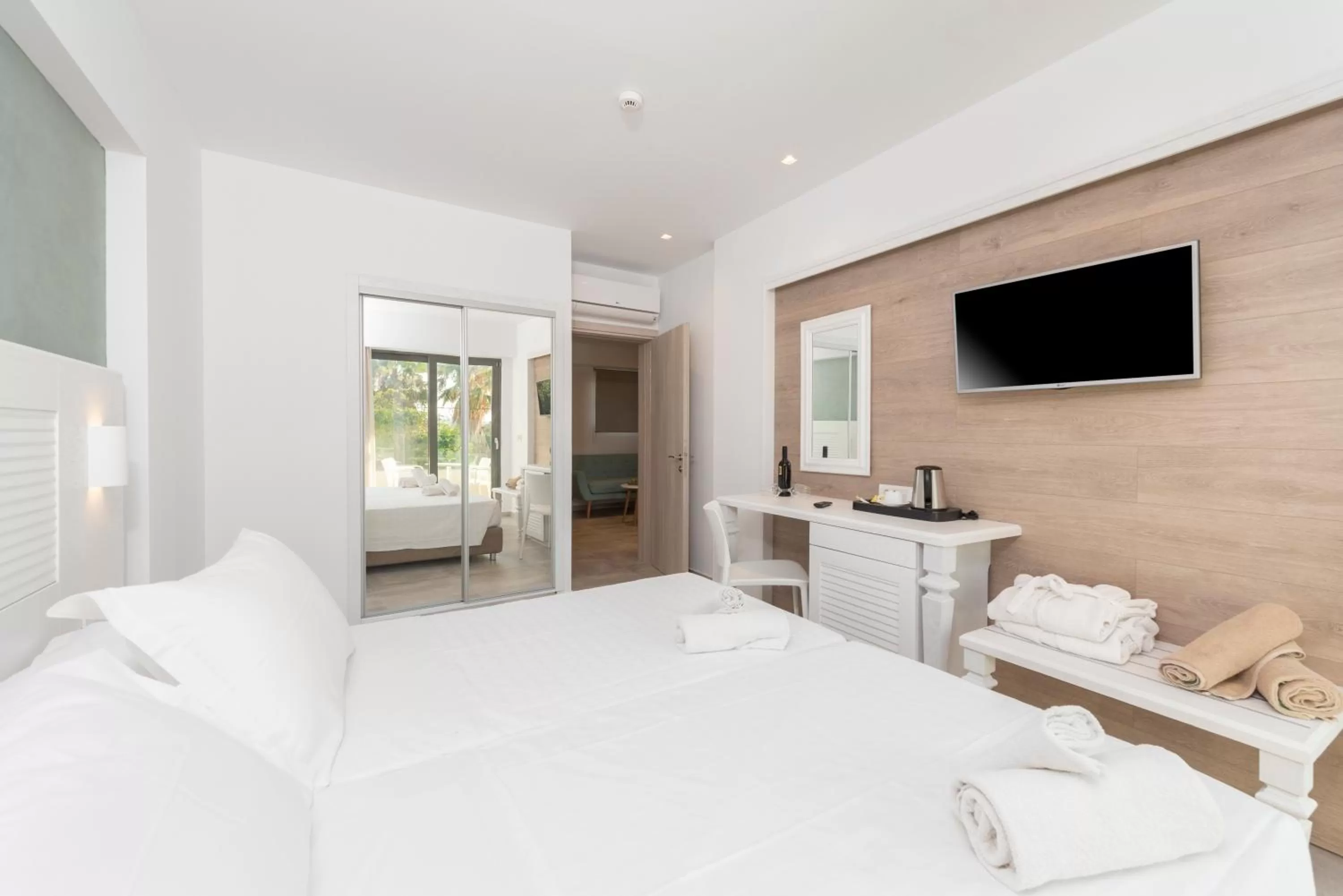 Bed in Apollon Hotel