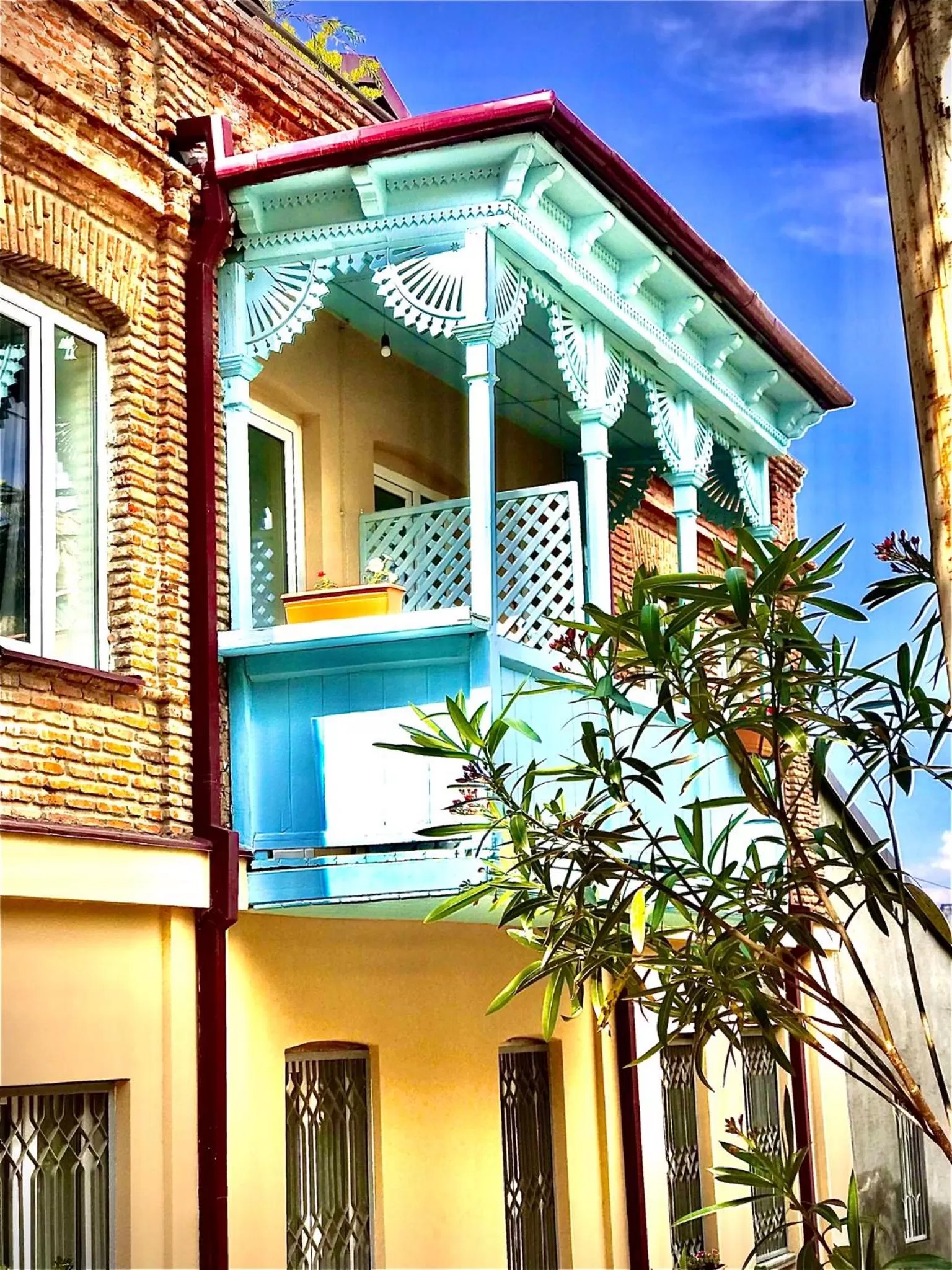 Property building in Old Town Mtatsminda