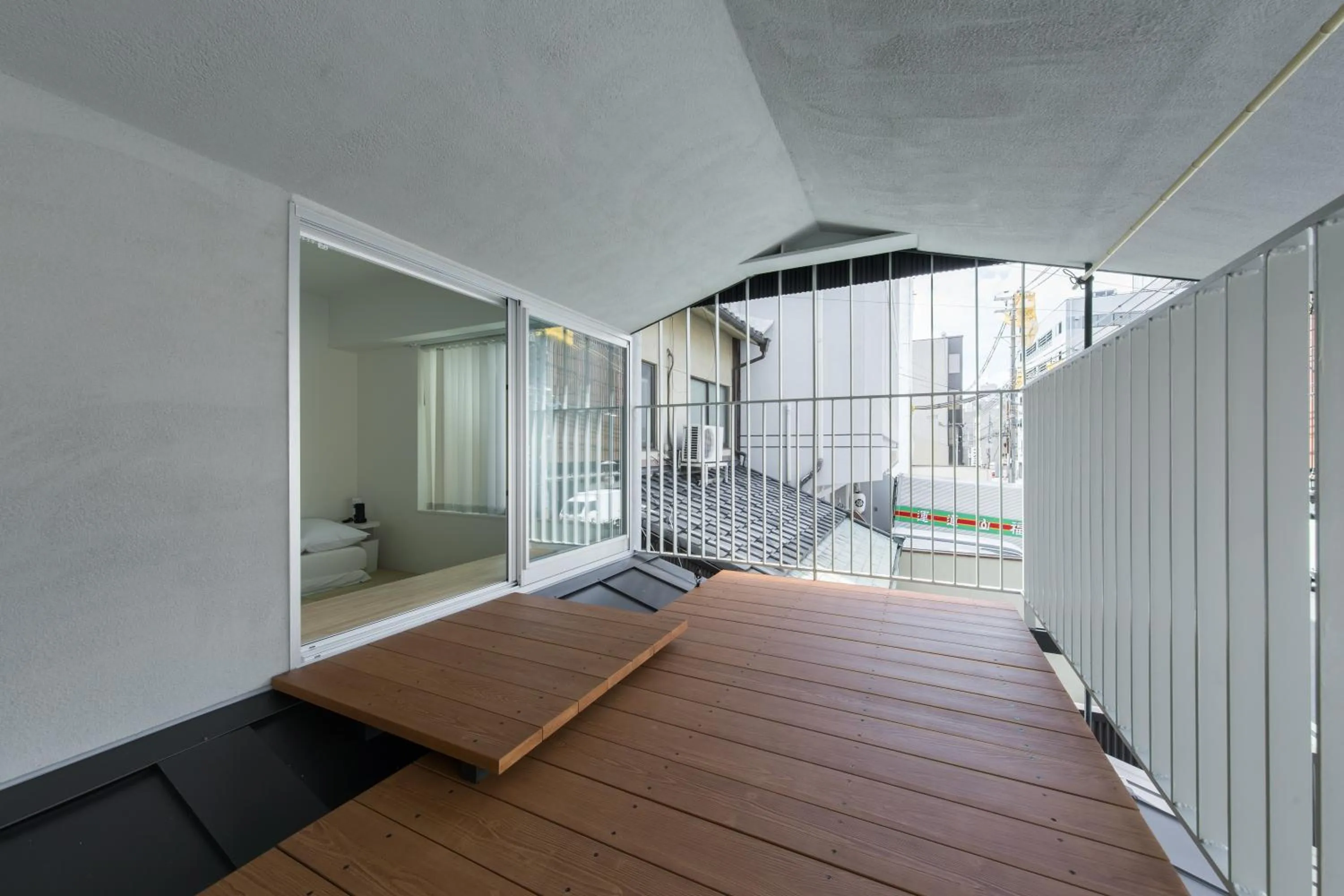 Balcony/Terrace, Bed in Imu Hotel Kyoto