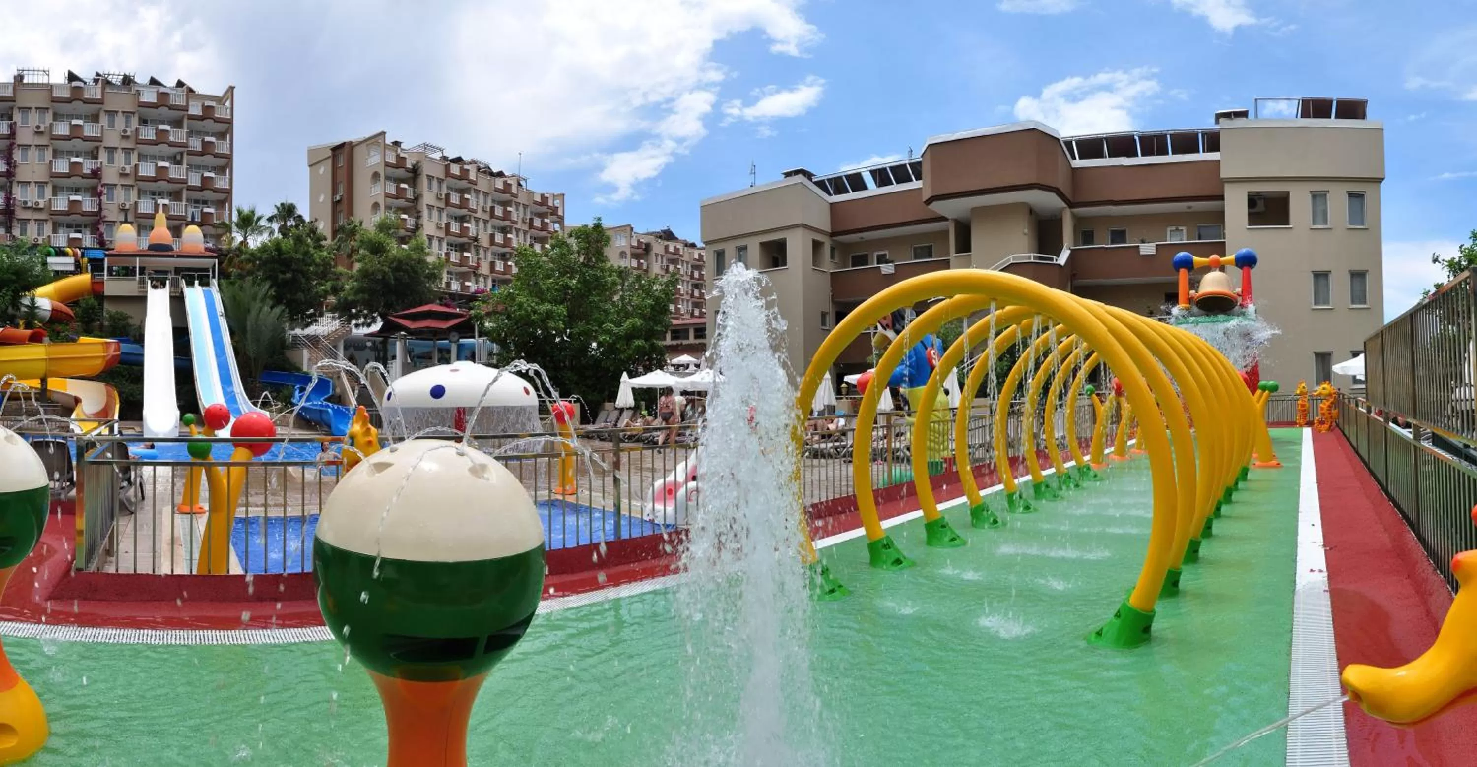 Swimming pool, Water Park in Paradiso Günlük Kiralık Daireler Only Room