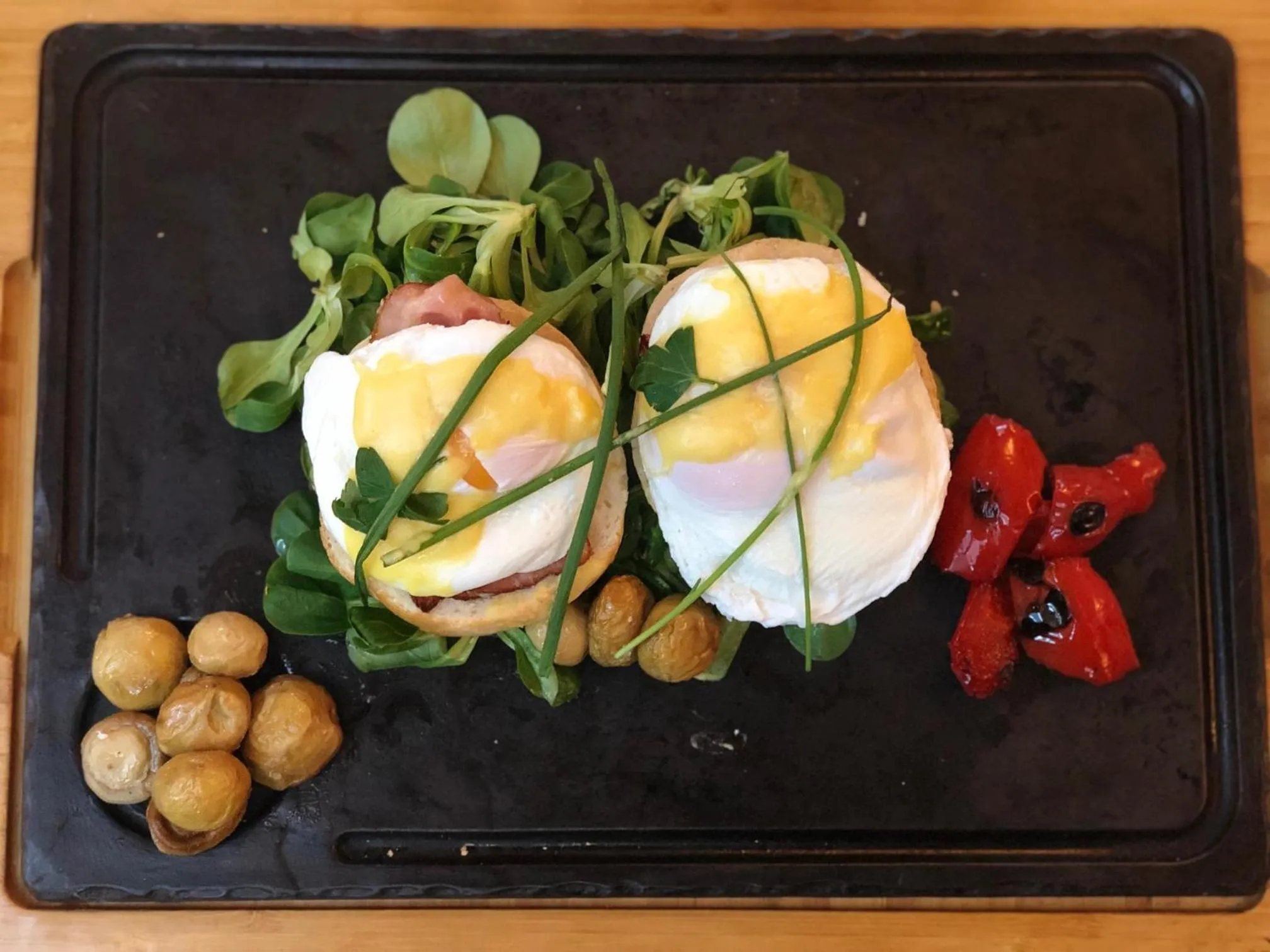 Restaurant/places to eat in Crystal Palace Hotel