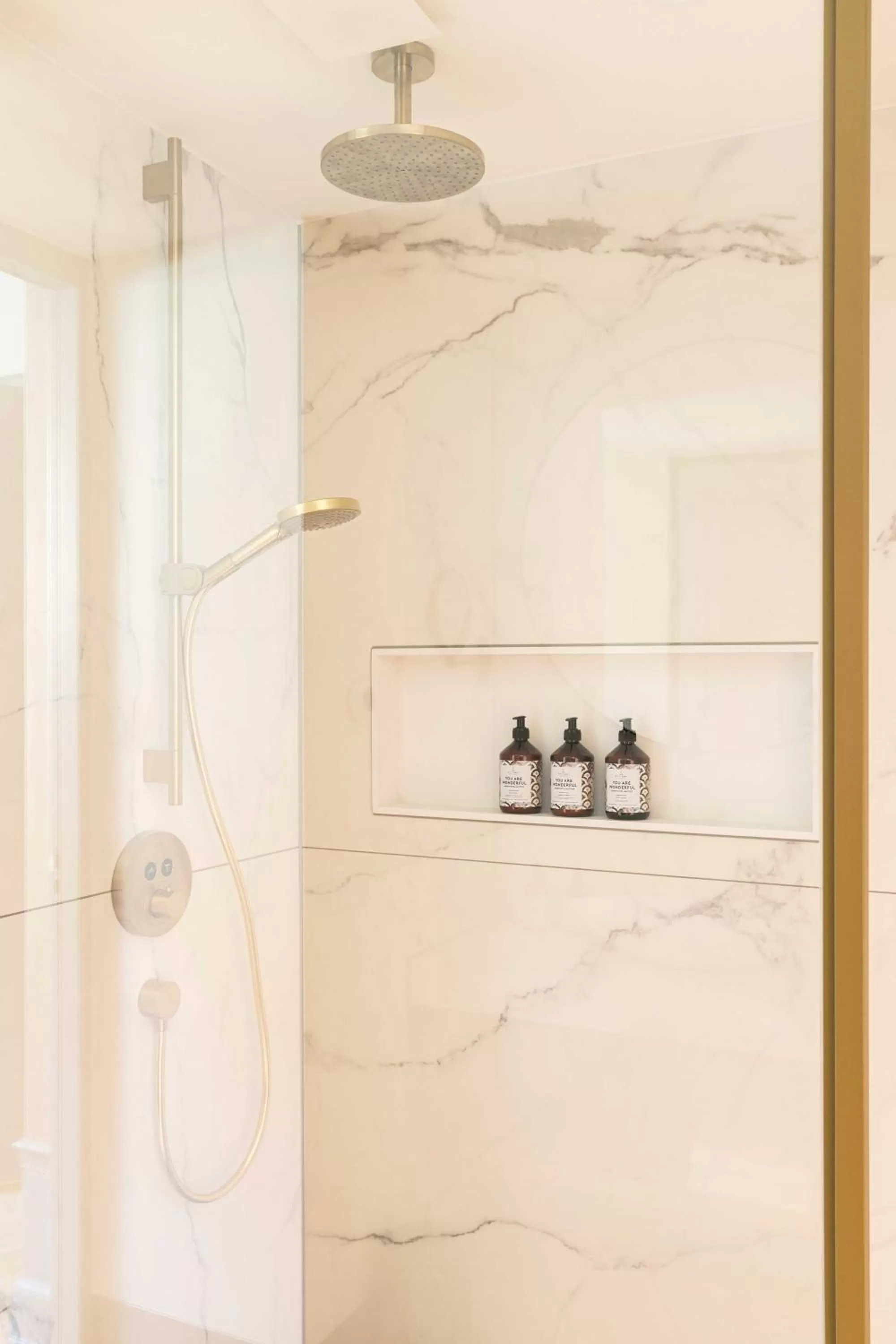 Bathroom in Aparthotel Hattem