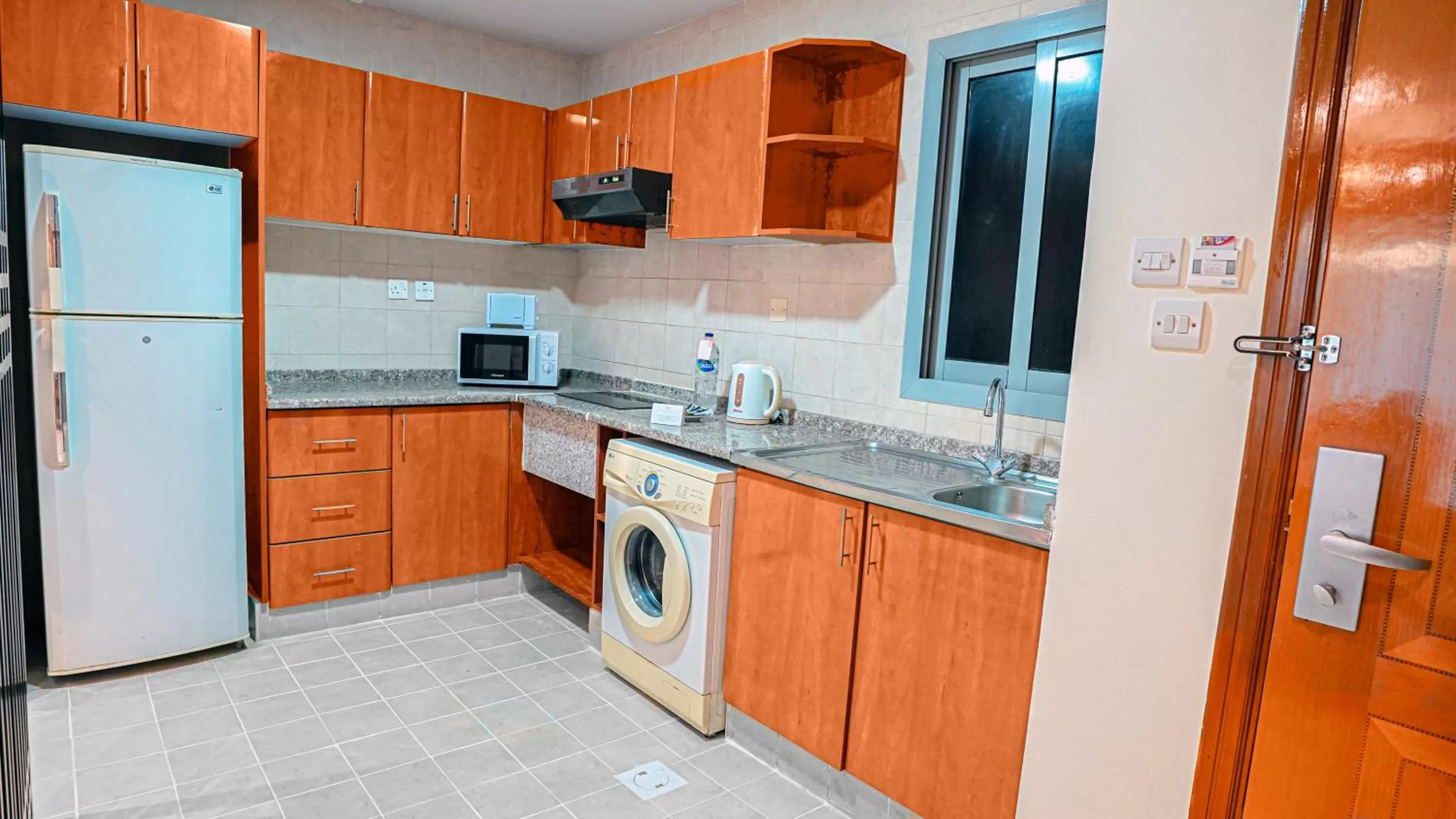 Kitchen/Kitchenette in Xclusive Hotel Apartments