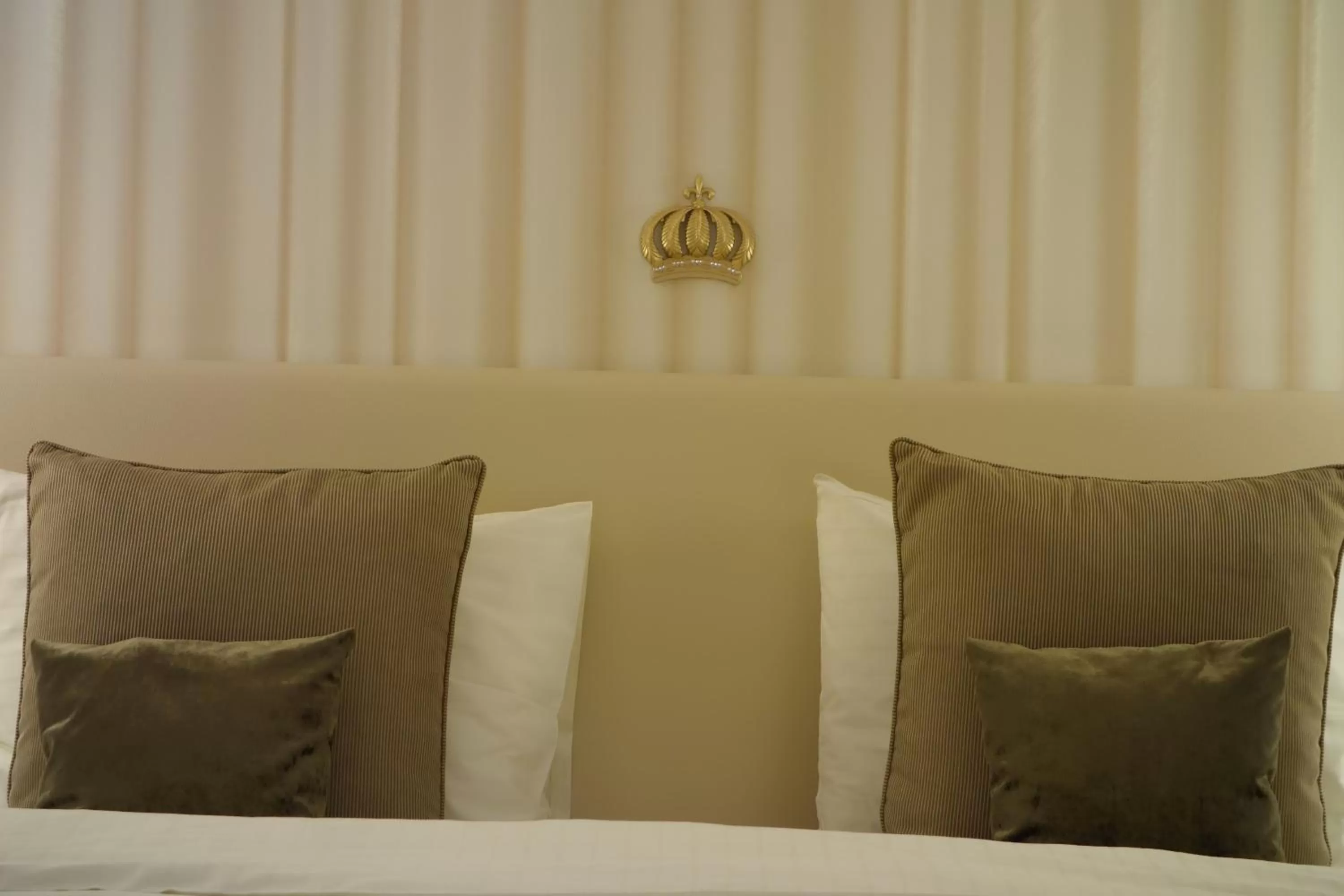 Decorative detail, Bed in Hotel AVA
