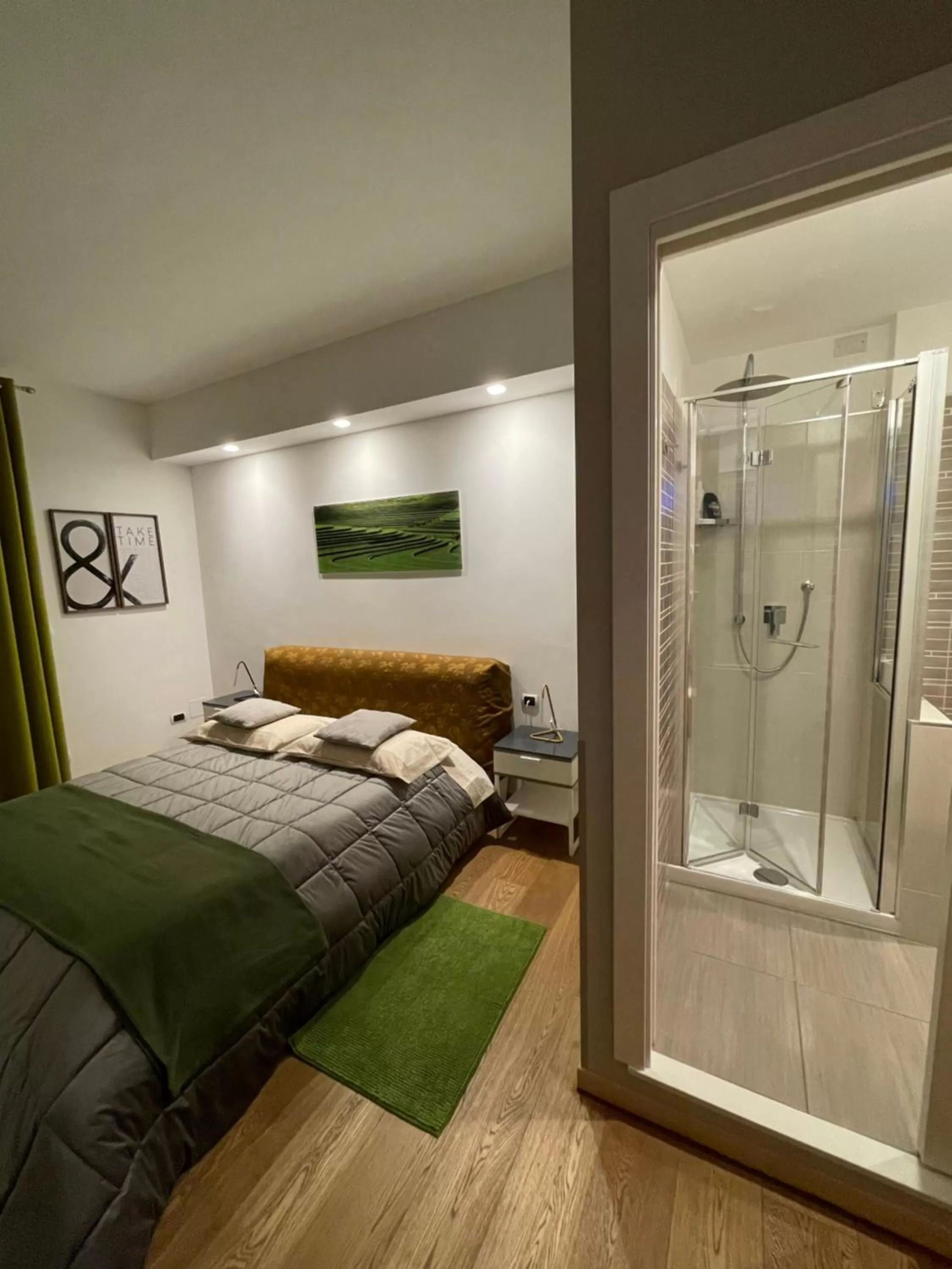 Bed in Smart House Rental Rooms FREE PARKING