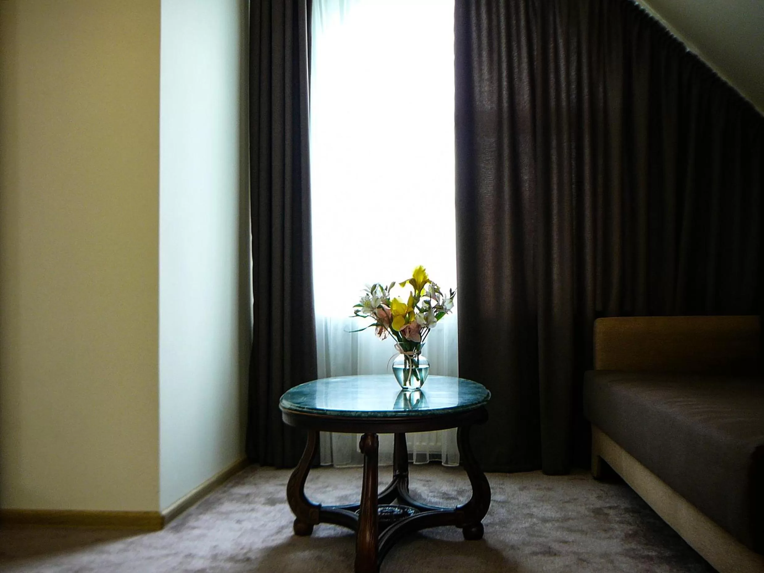 Living room, Bed in Eduard Hotel