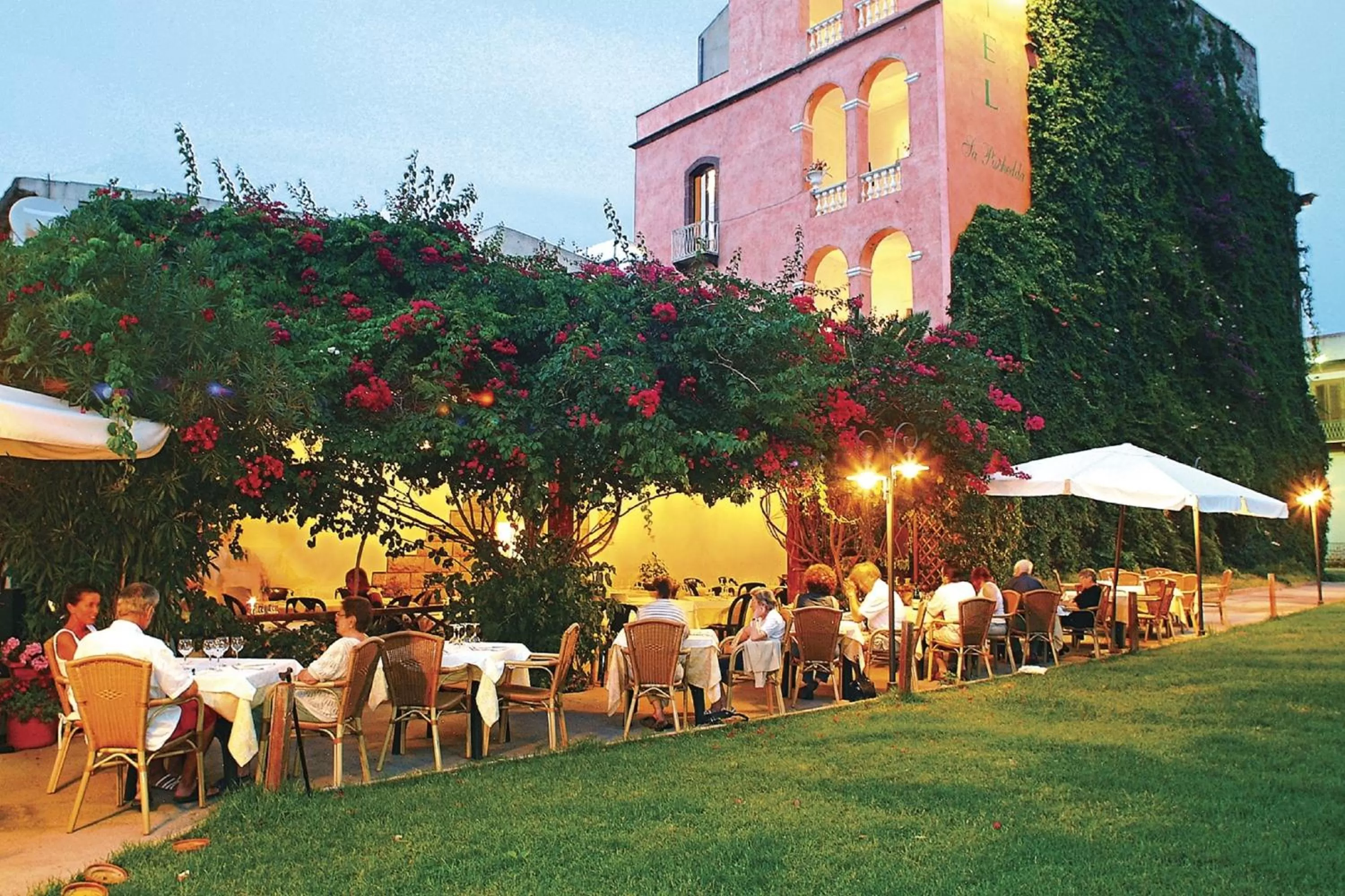 Restaurant/places to eat in Palazzo Pischedda