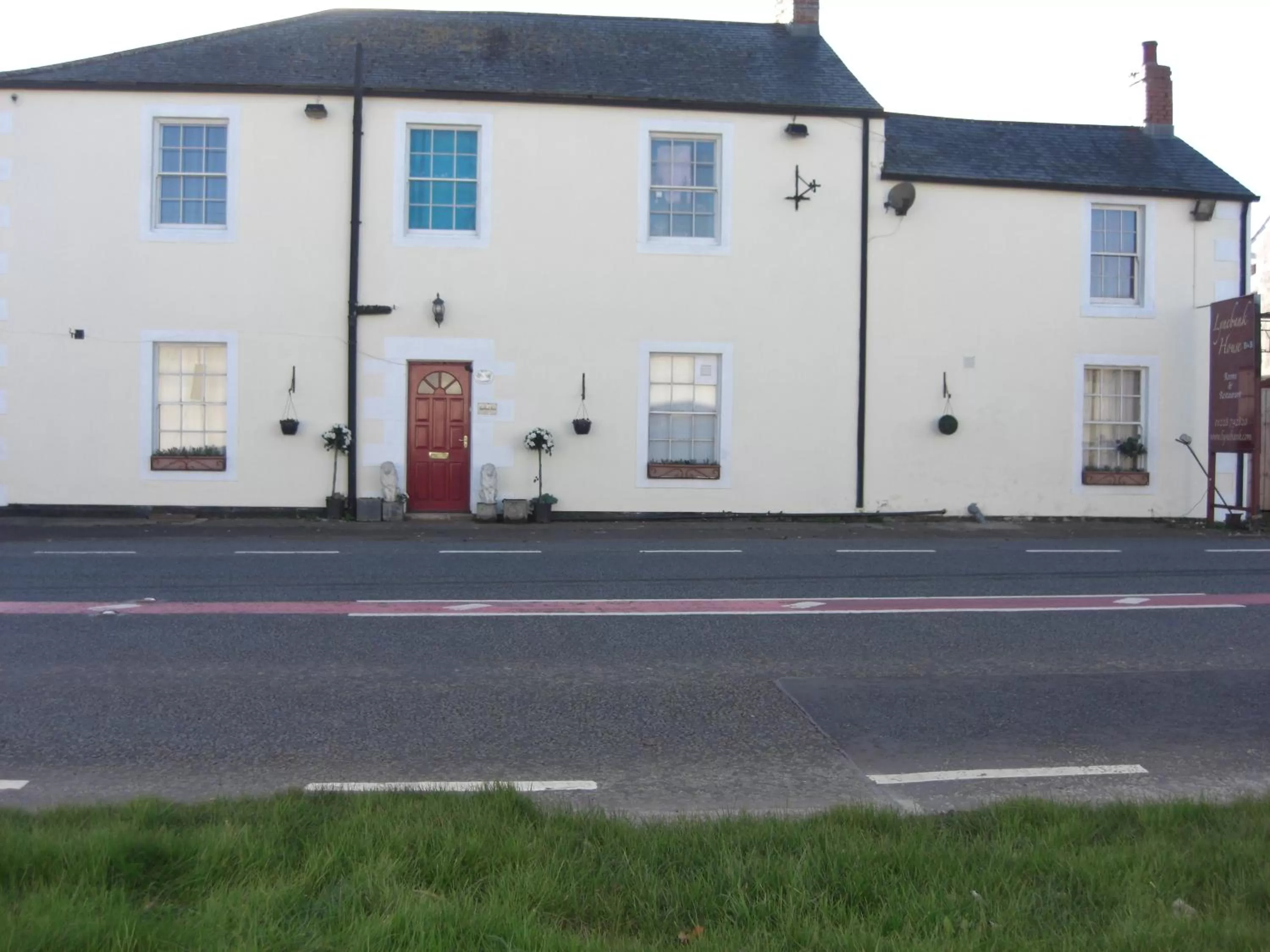 Property building in Lynebank House Hotel, Bed & Breakfast