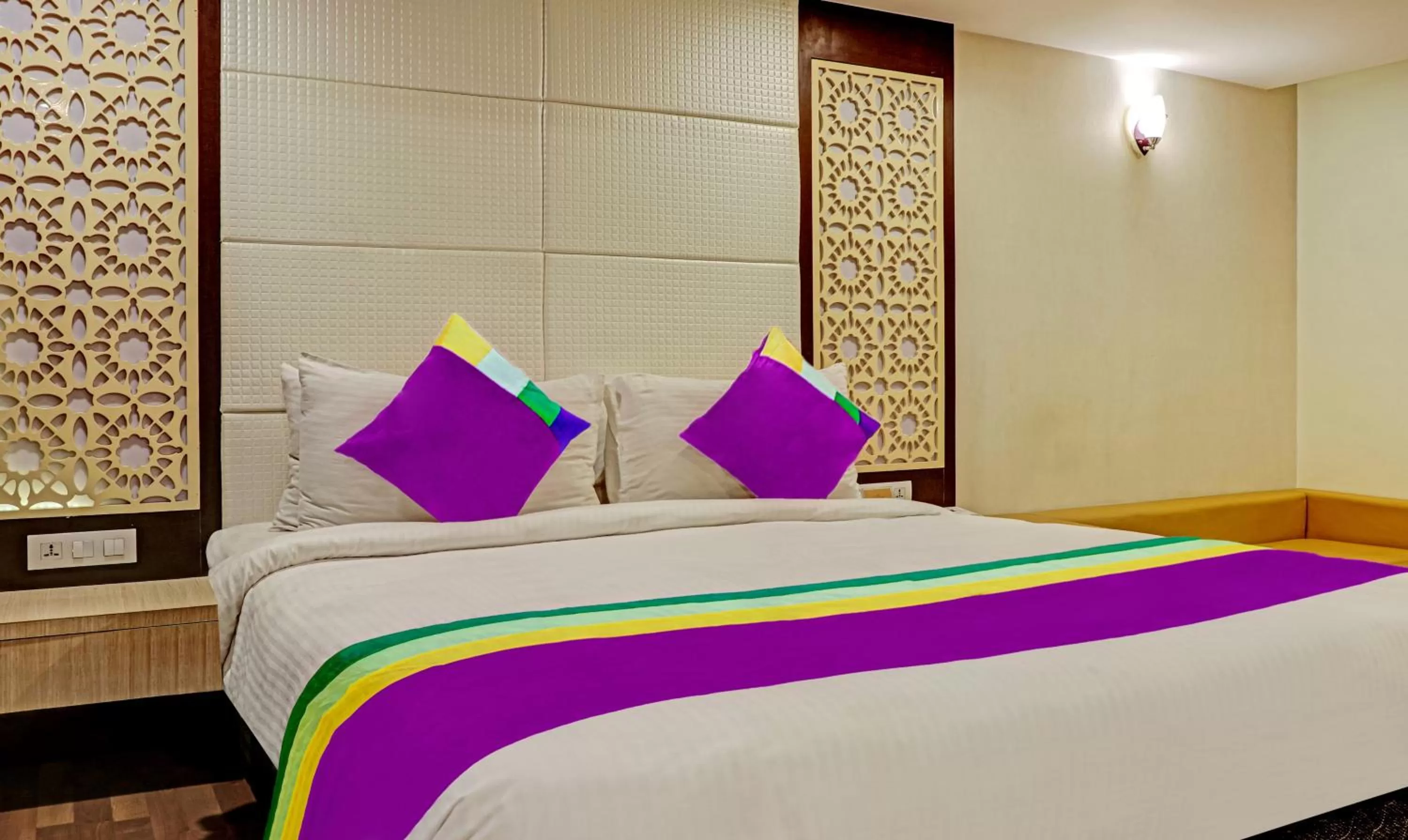 Bed in The Onyx Hotel