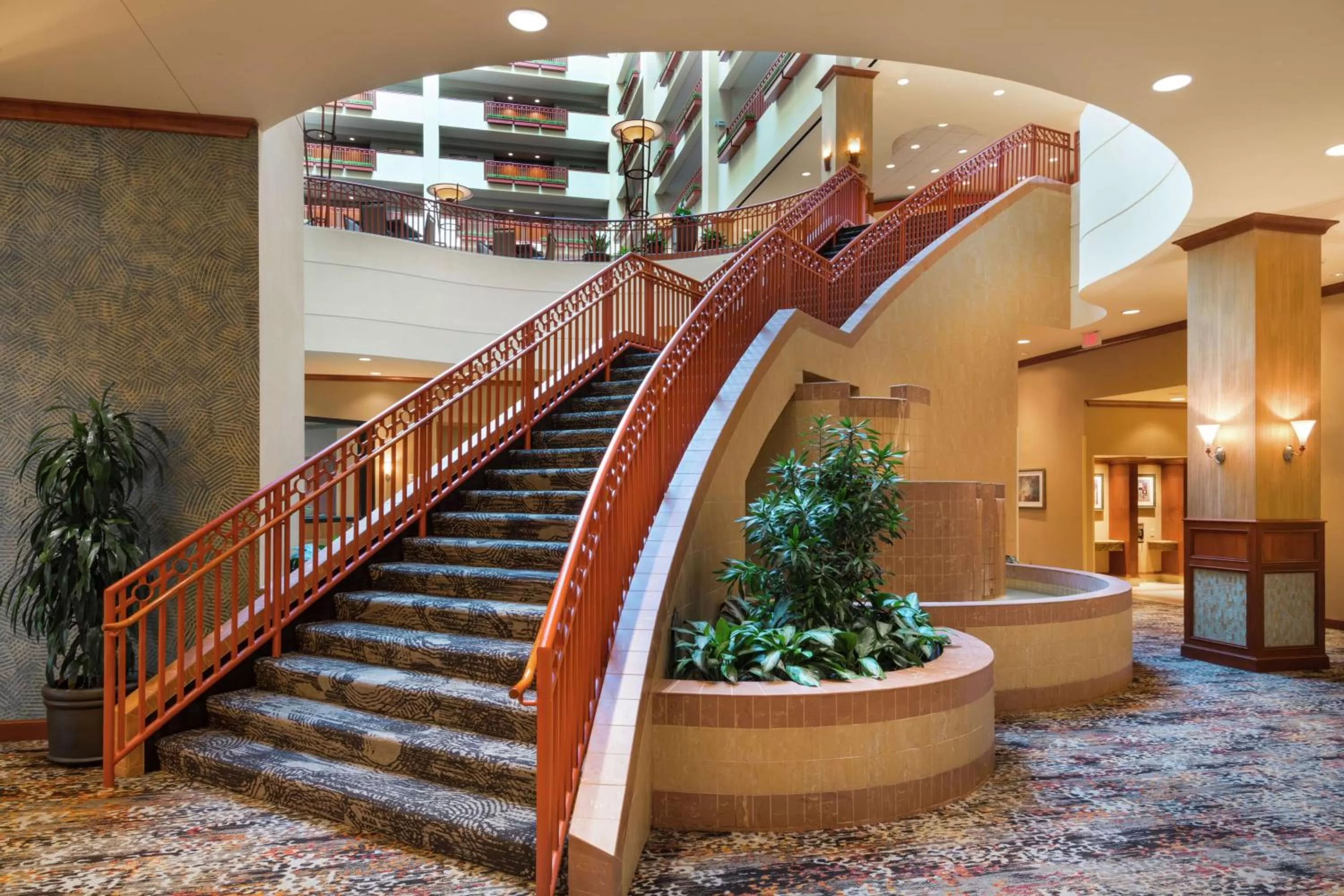 Lobby or reception in Embassy Suites by Hilton Saint Louis Saint Charles