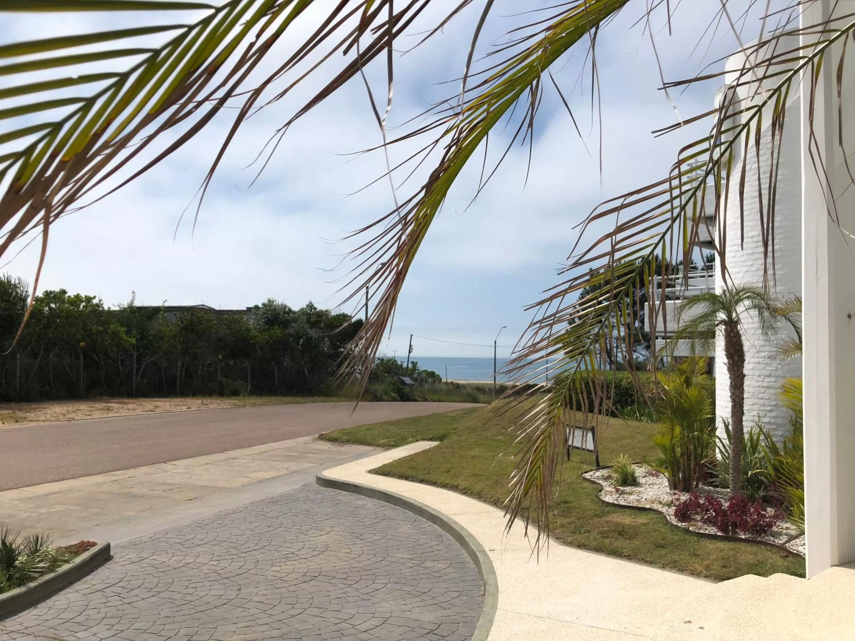 Facade/entrance in Hotel Las Olas Resort