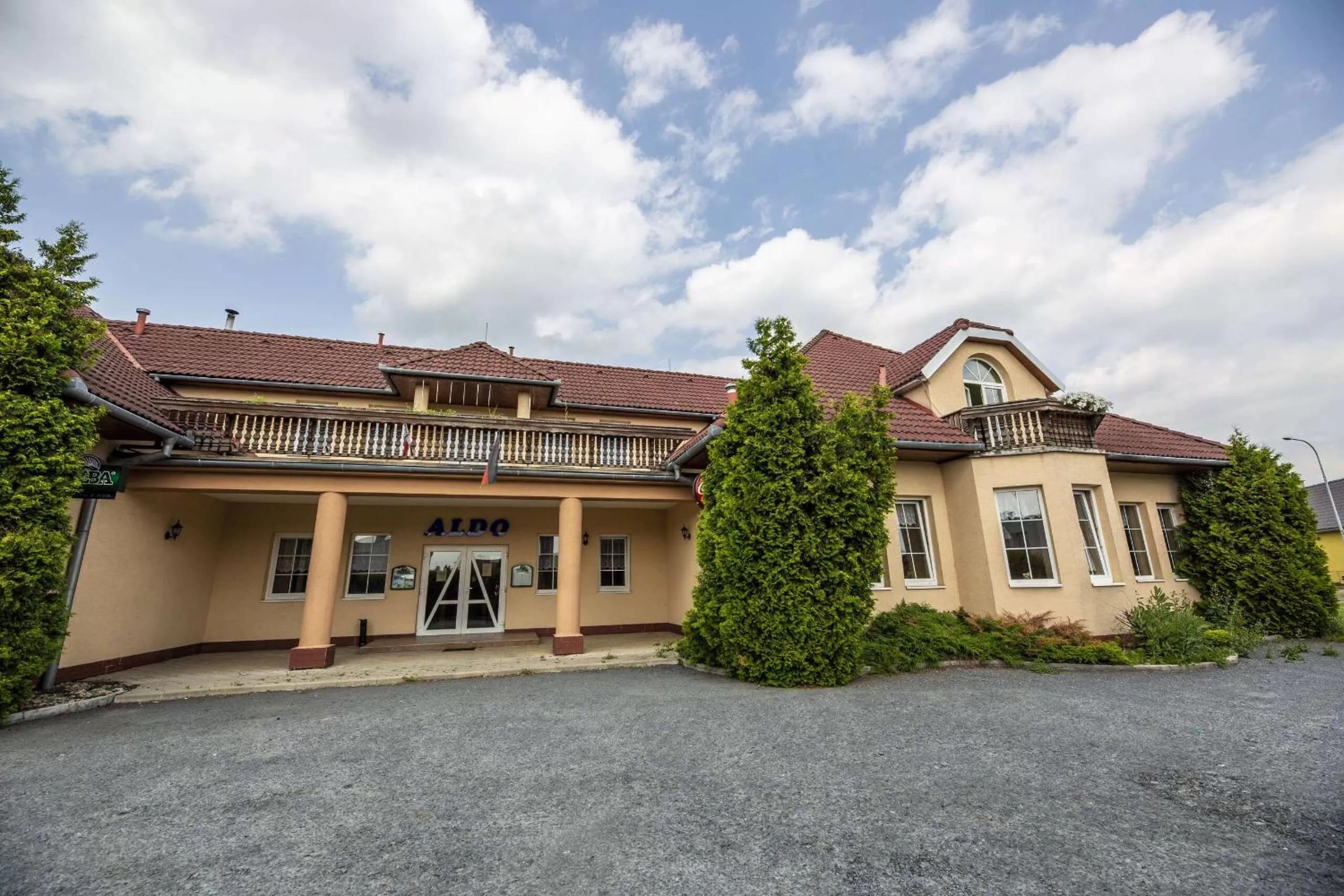 Property building in Hotel Aldo