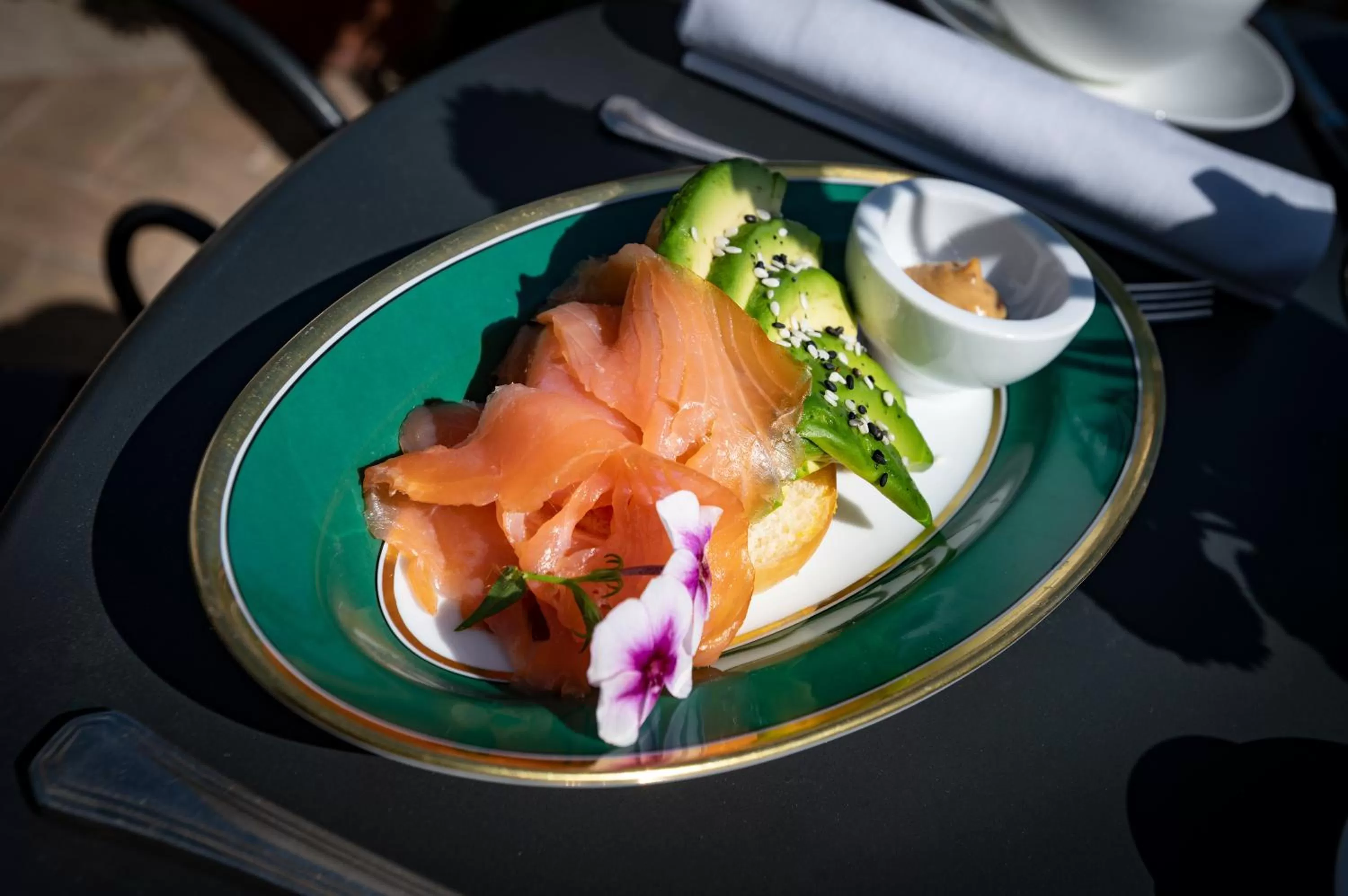 Restaurant/places to eat in Hotel Locarno