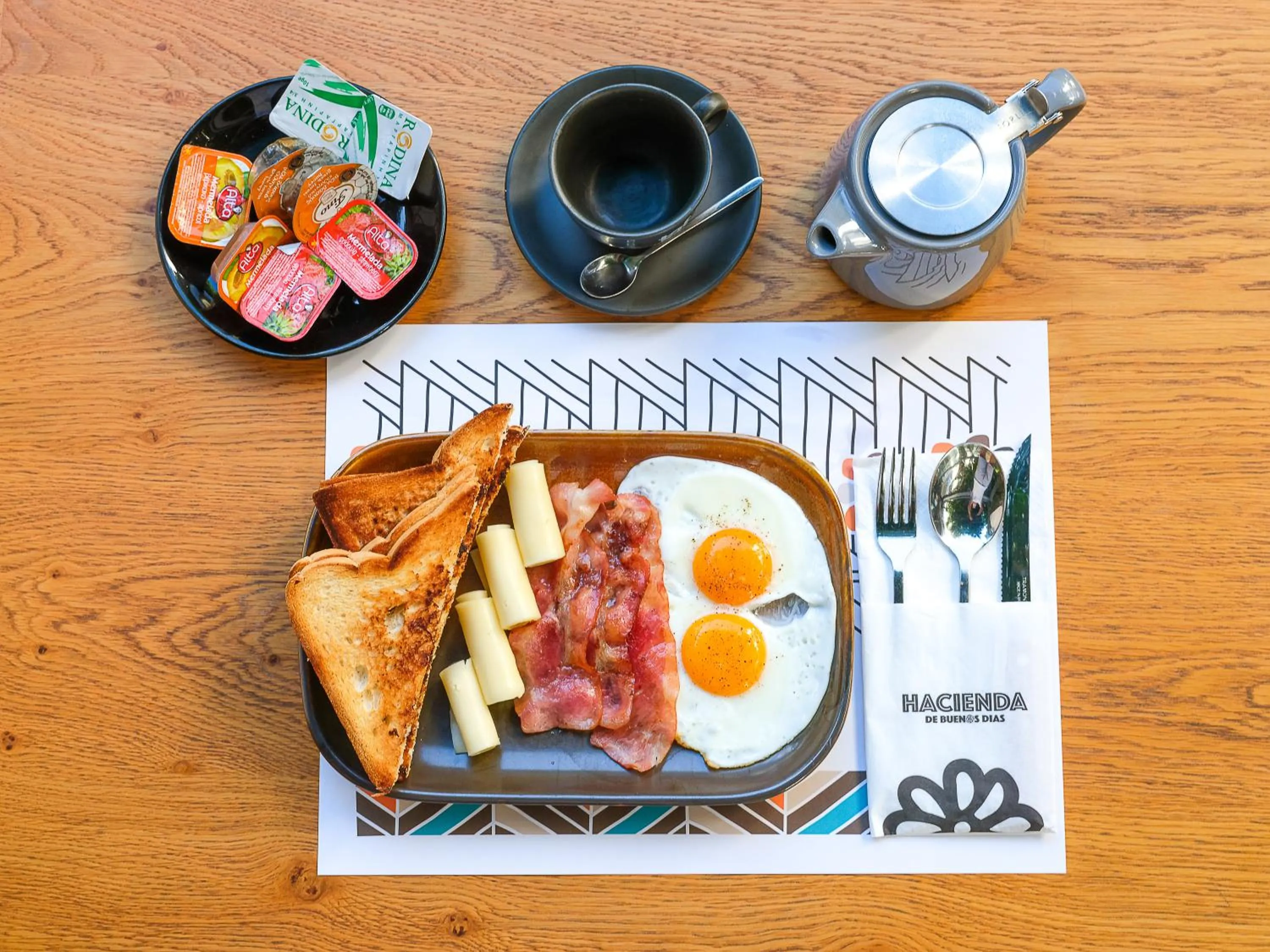 Breakfast in Metropole Urban Hotel