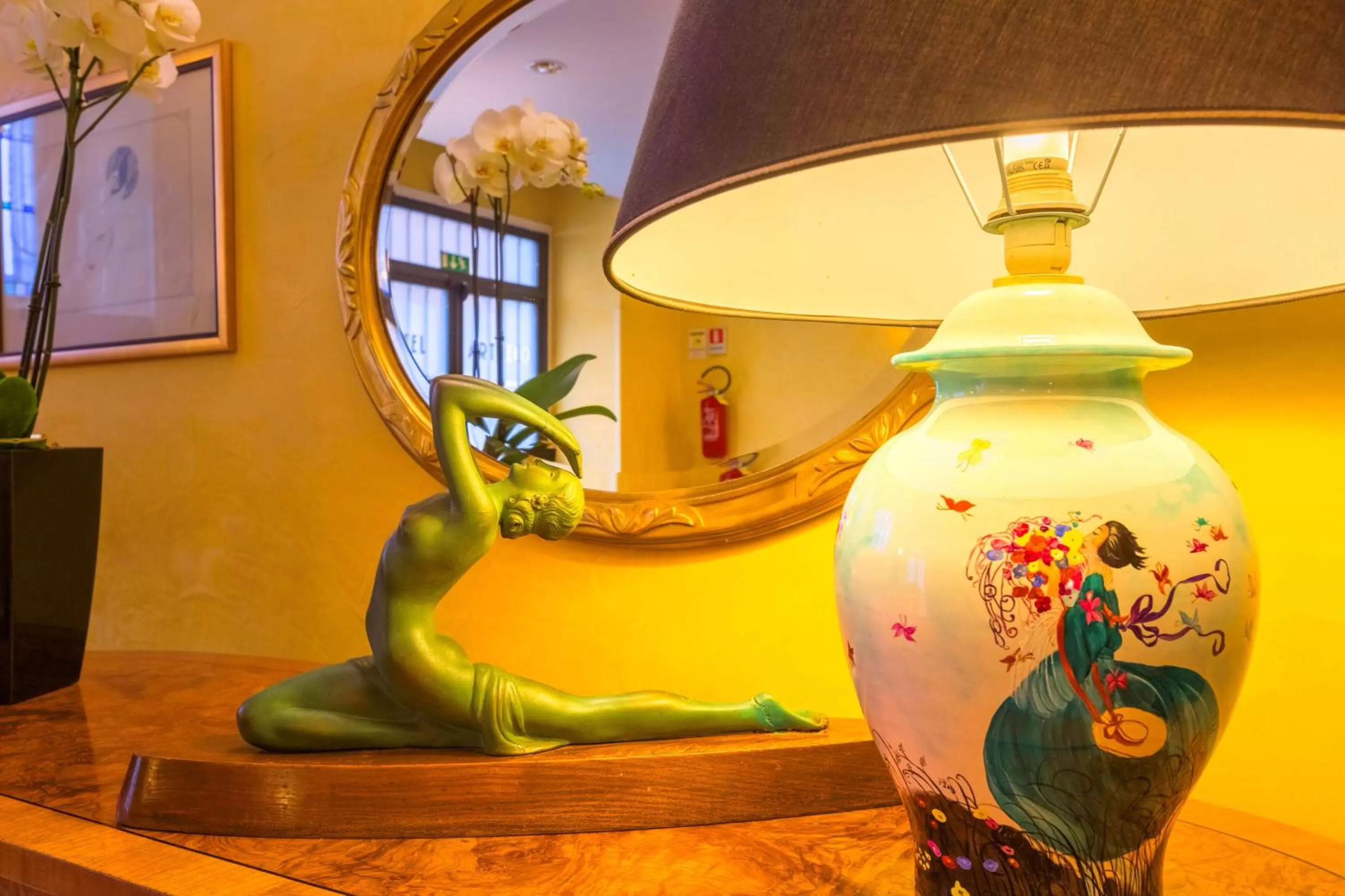 Lobby or reception in Best Western Hotel Artdeco