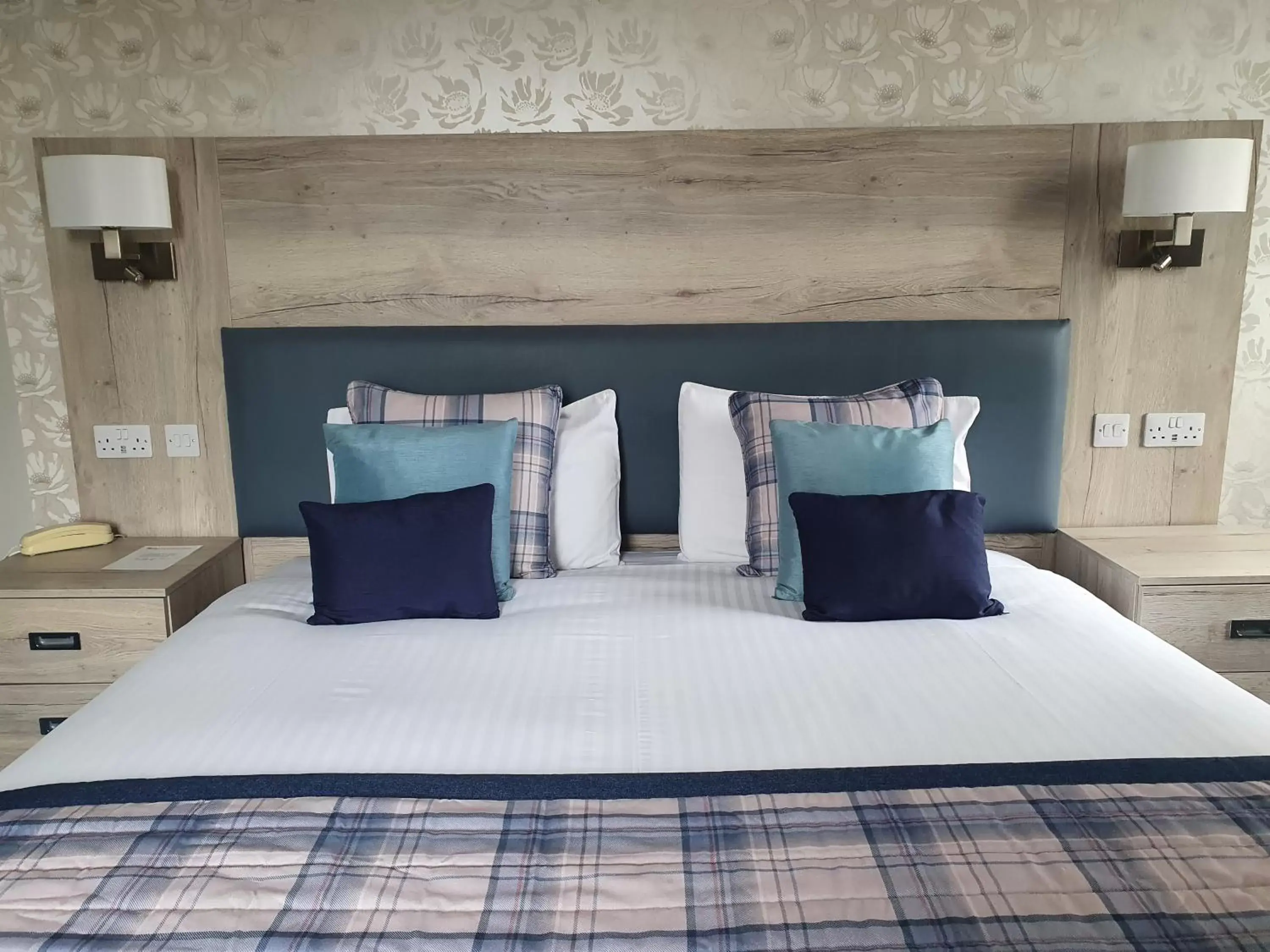 Double Room in Sunninghill Hotel Double Room in Sunninghill Hotel