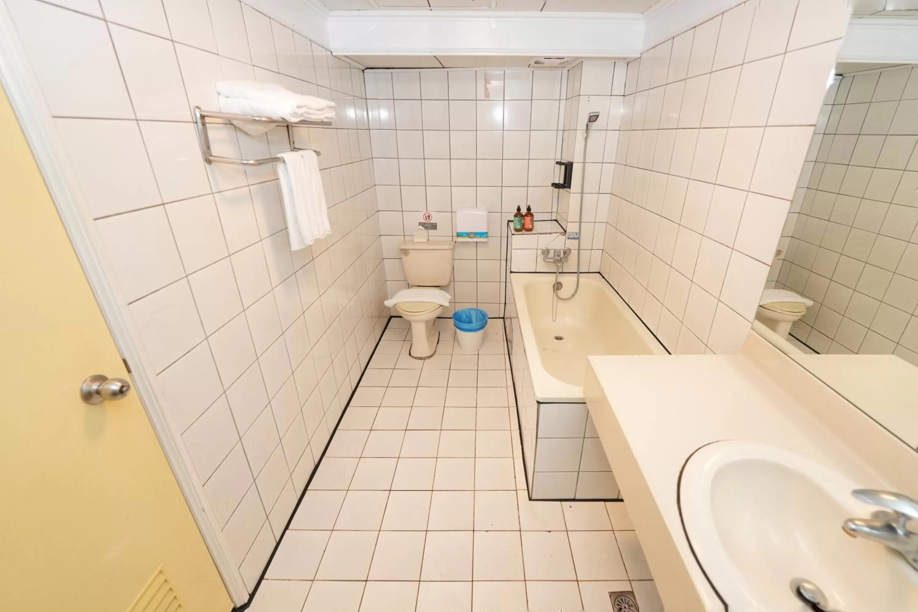 Bathroom in Shanger Hotel