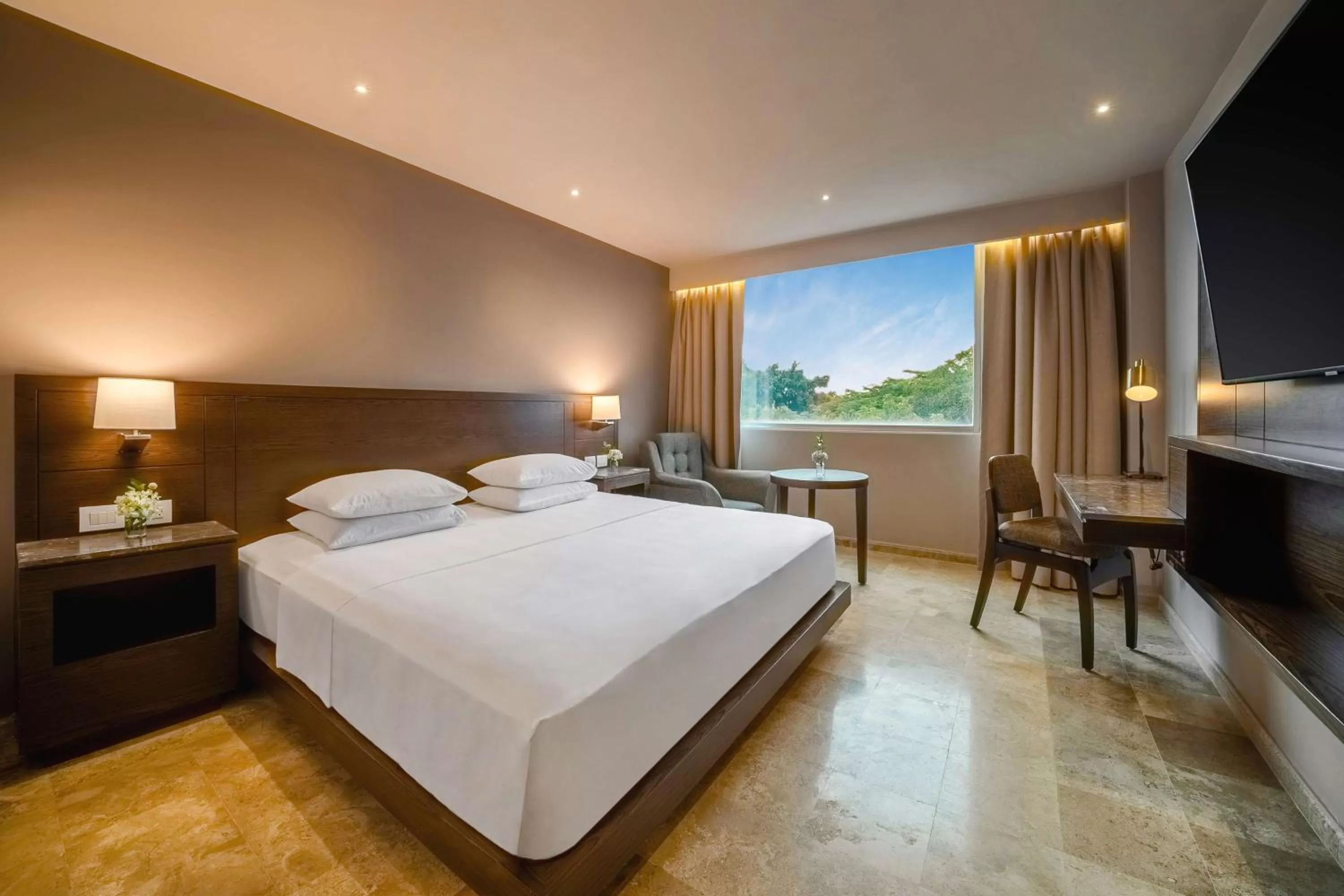 Photo of the whole room, Bed in Hyatt Regency Villahermosa