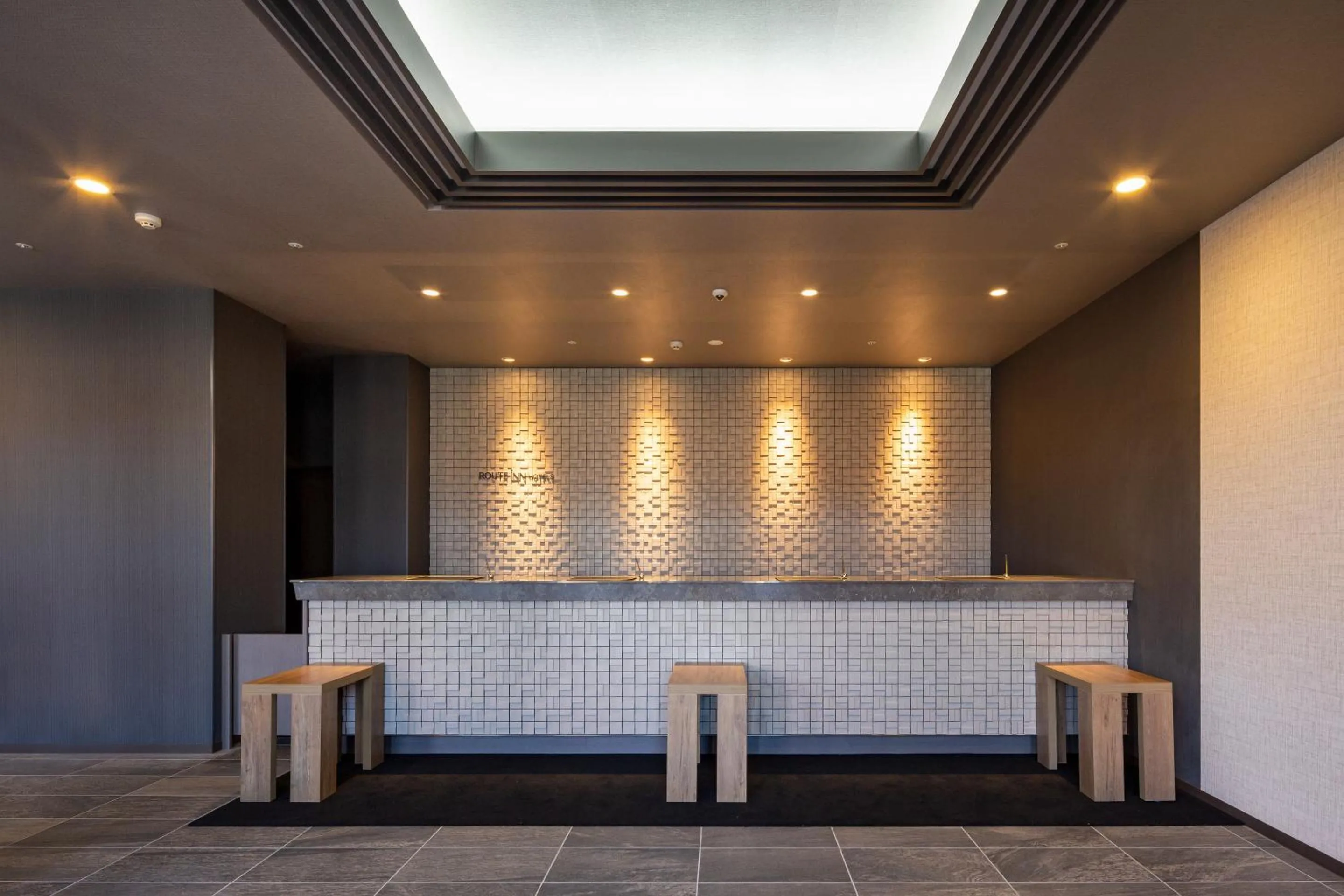 Lobby or reception in Hotel Route Inn Chiba Newtown Chuo Ekimae -Narita Kuko Akusesu Sen-