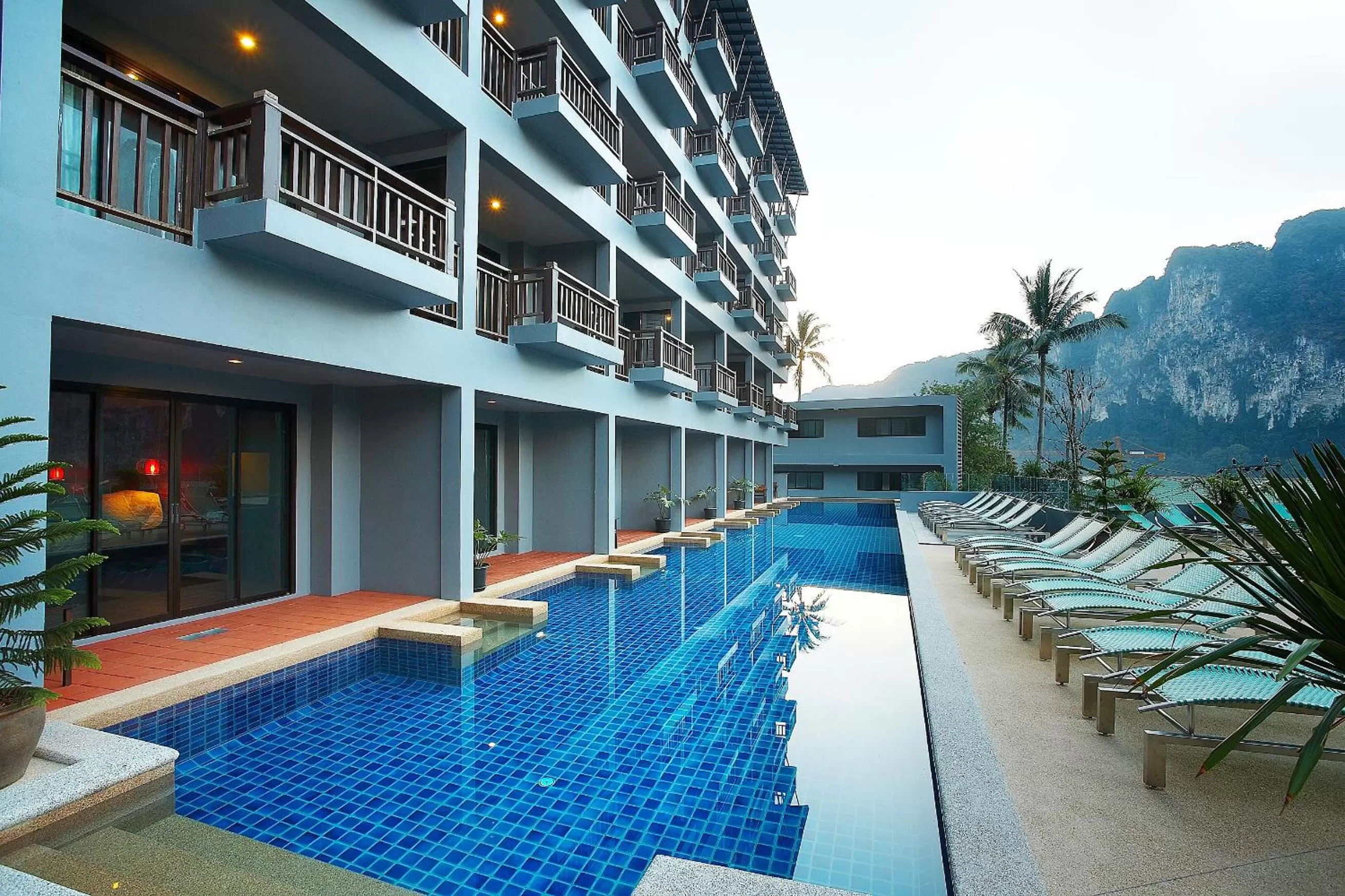 Swimming pool in Krabi Chada Resort