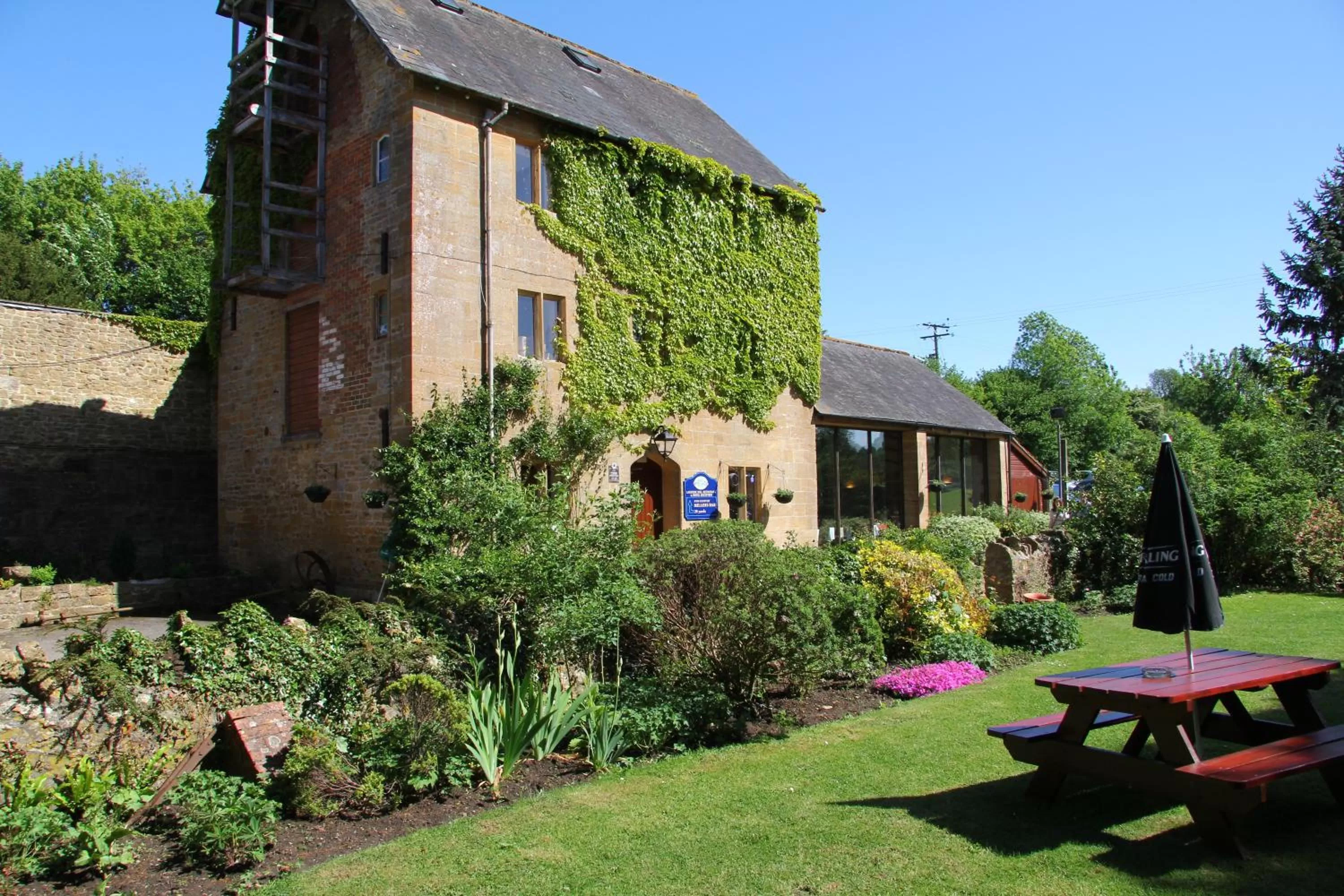 Property building in Haselbury Mill