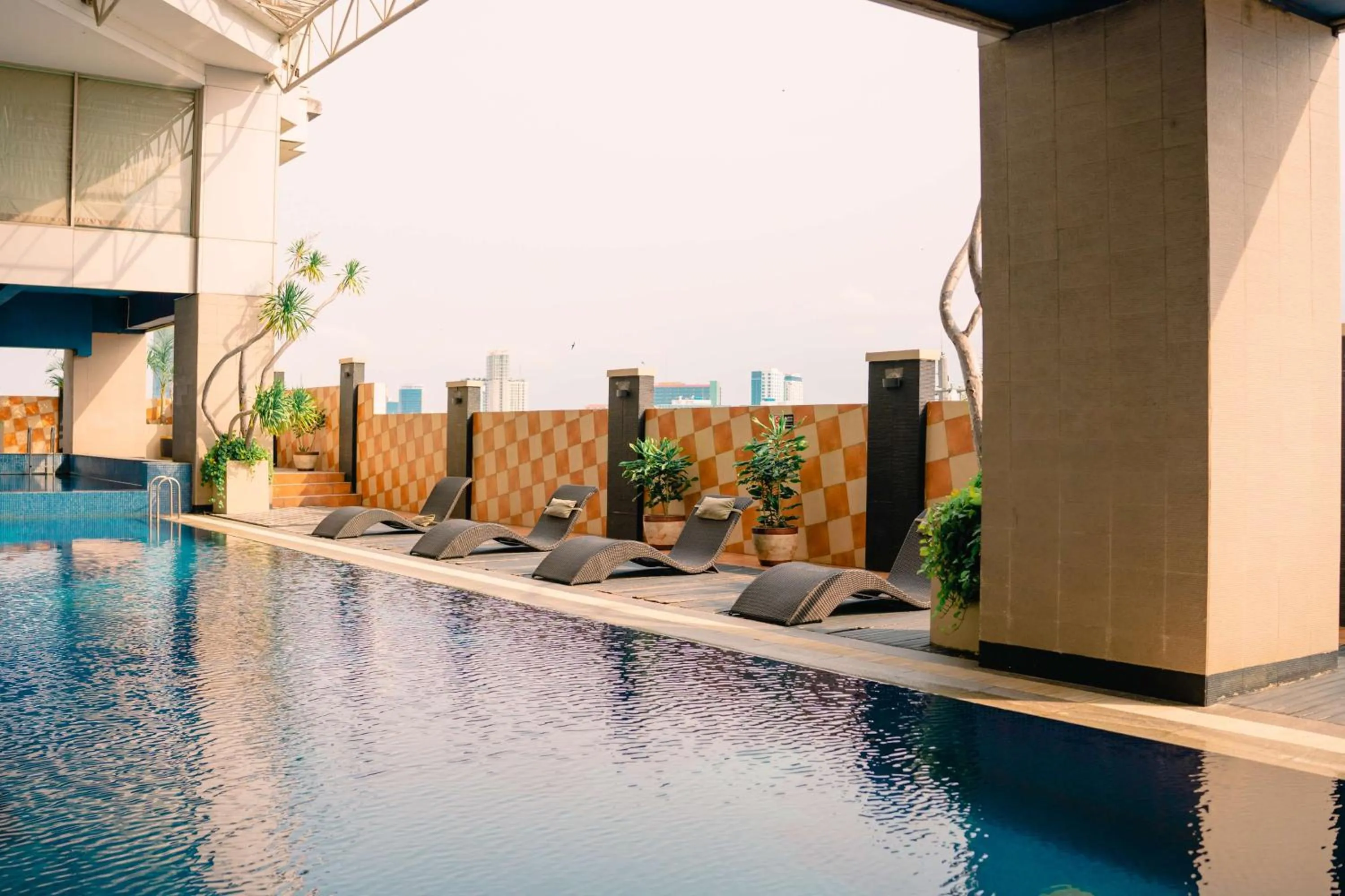Pool view in Best Western Mangga Dua Hotel & Residence