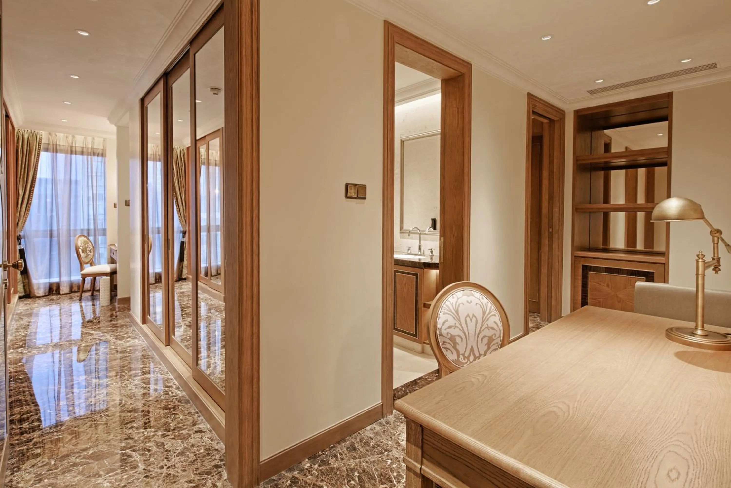 Kitchen or kitchenette, Bed in Jumeirah Living Guangzhou