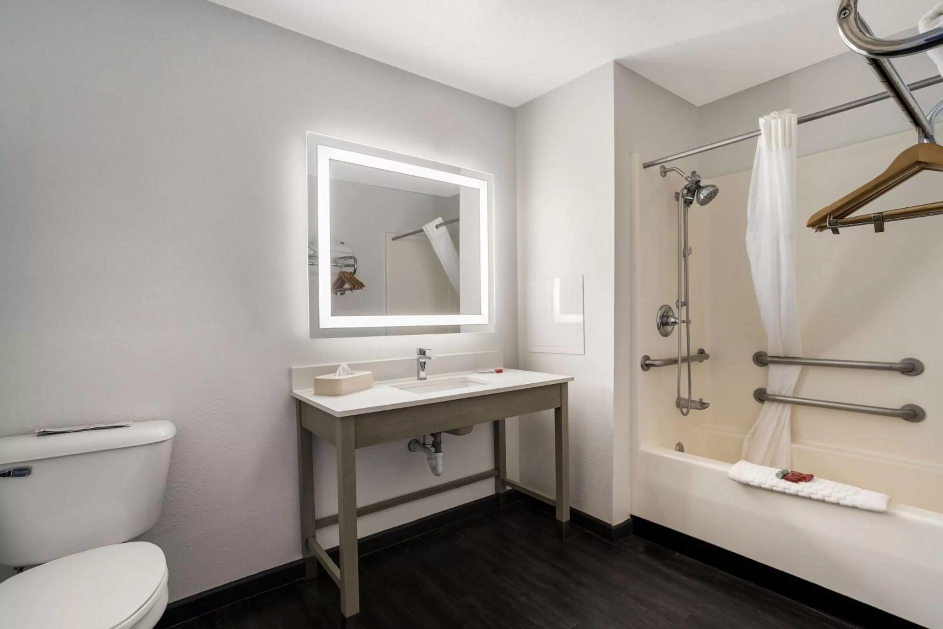 Bathroom in SureStay Hotel by Best Western Grants