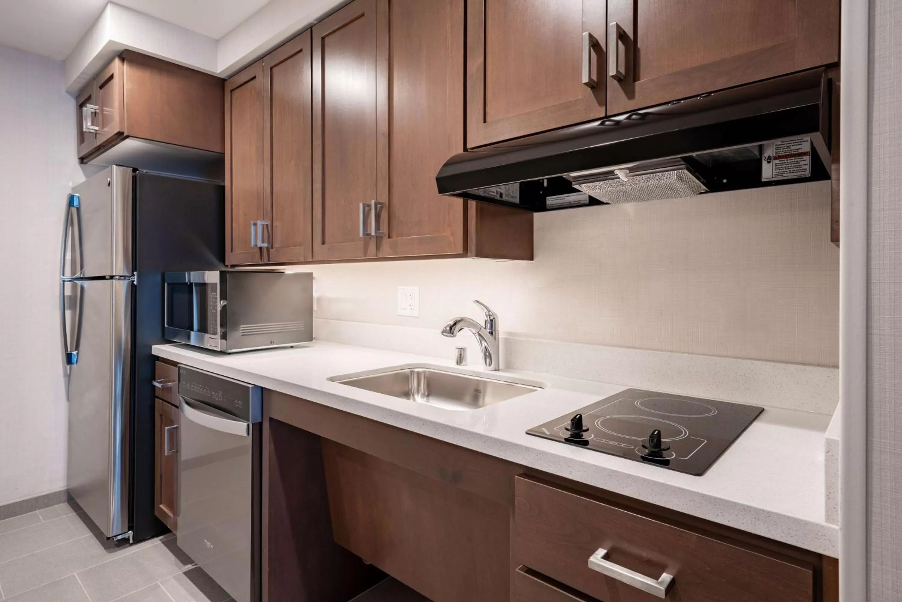 Kitchen or kitchenette in Homewood Suites By Hilton Sunnyvale-Silicon Valley, Ca