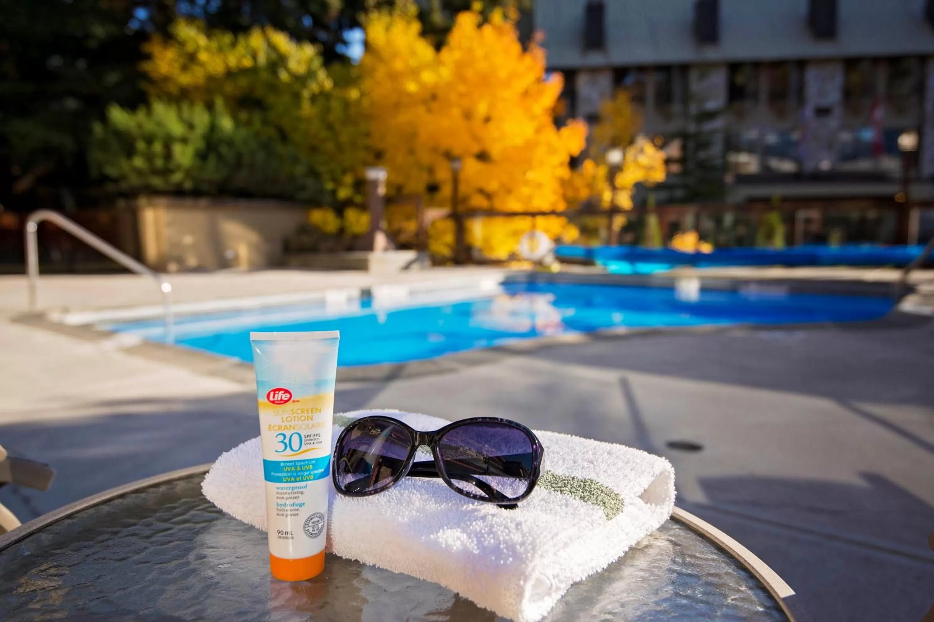 Swimming pool in Whistler Village Inn & Suites