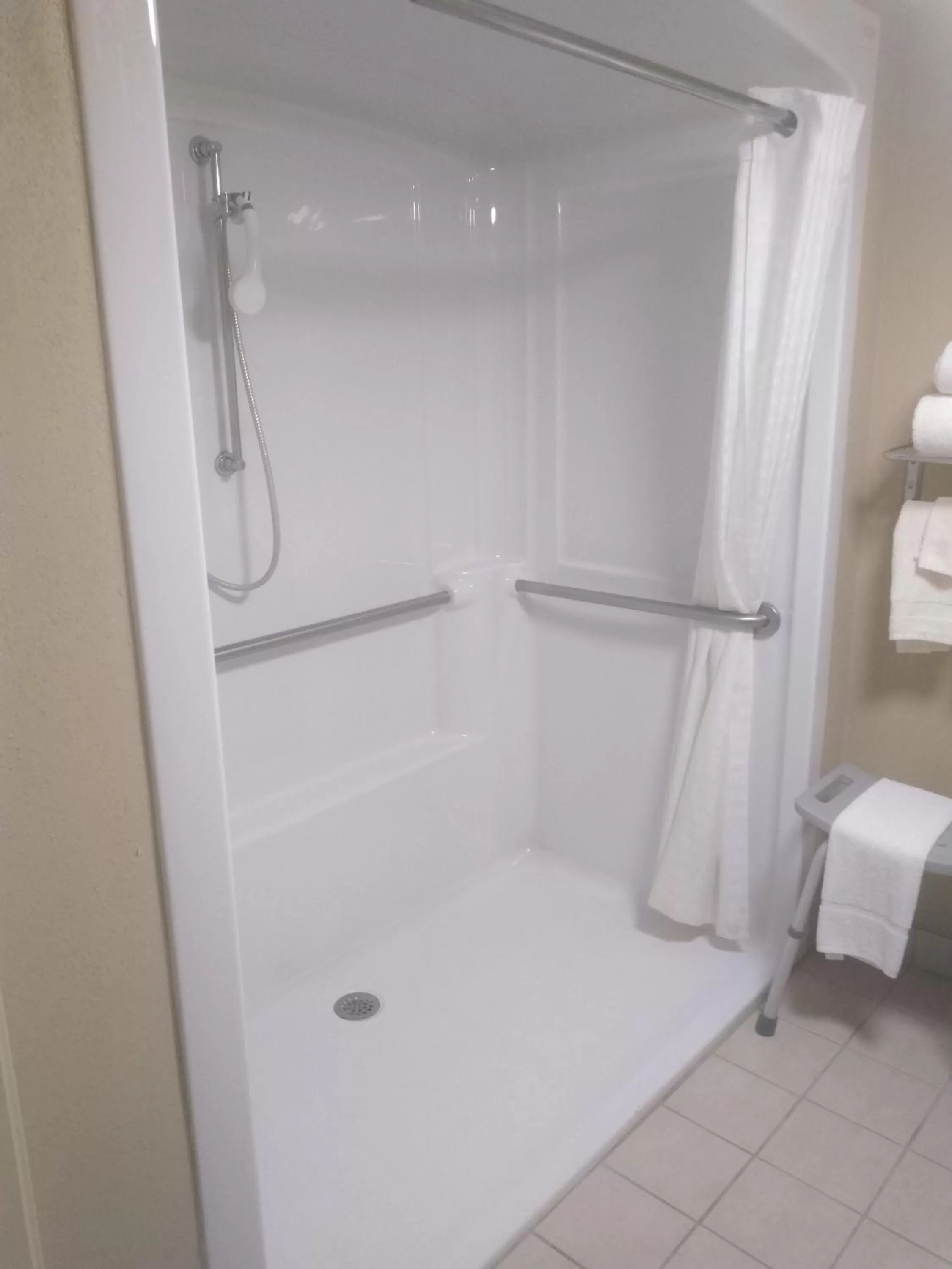 Bathroom in Country Inn & Suites by Radisson, Kalamazoo, MI