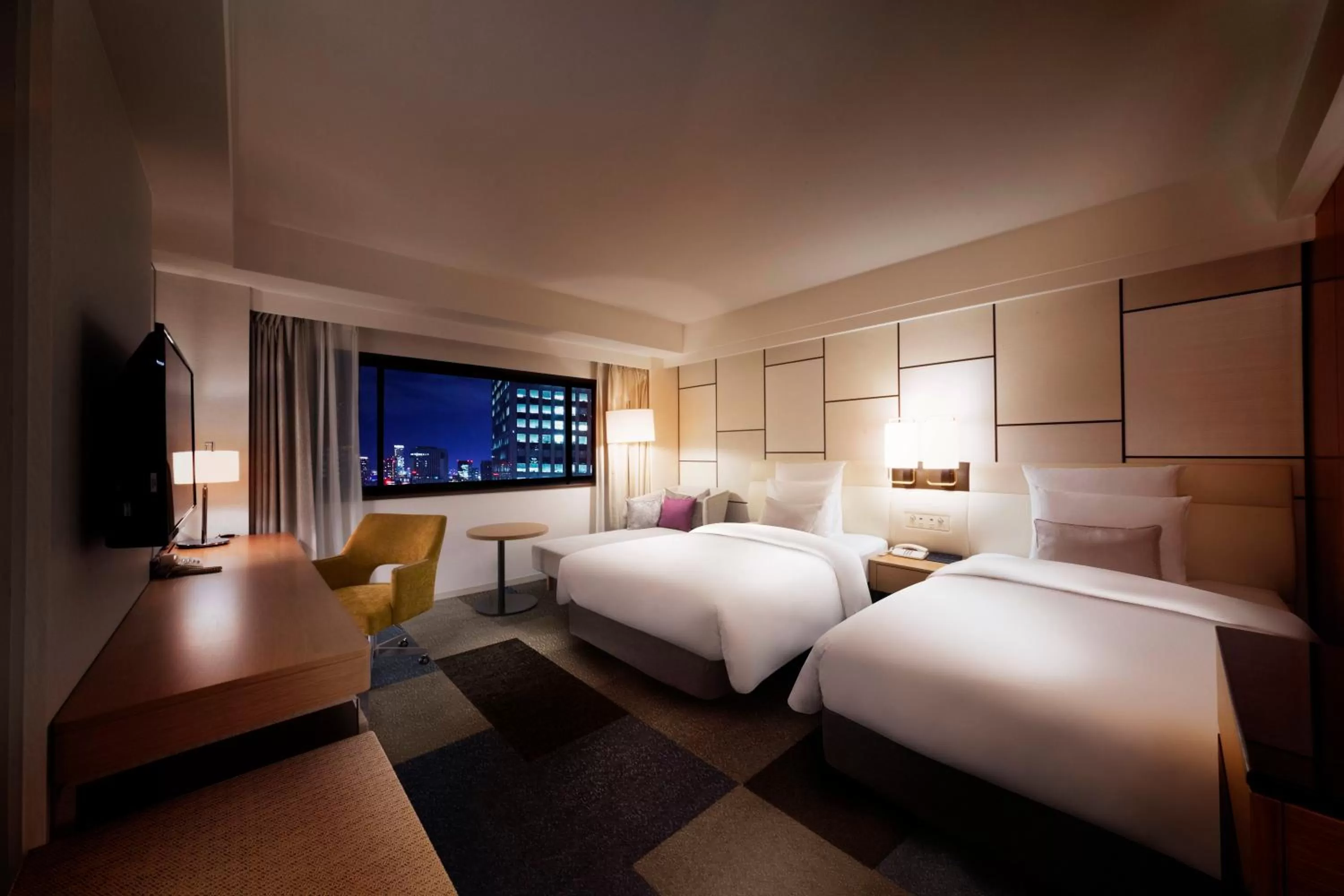Photo of the whole room in ANA Crowne Plaza Osaka by IHG