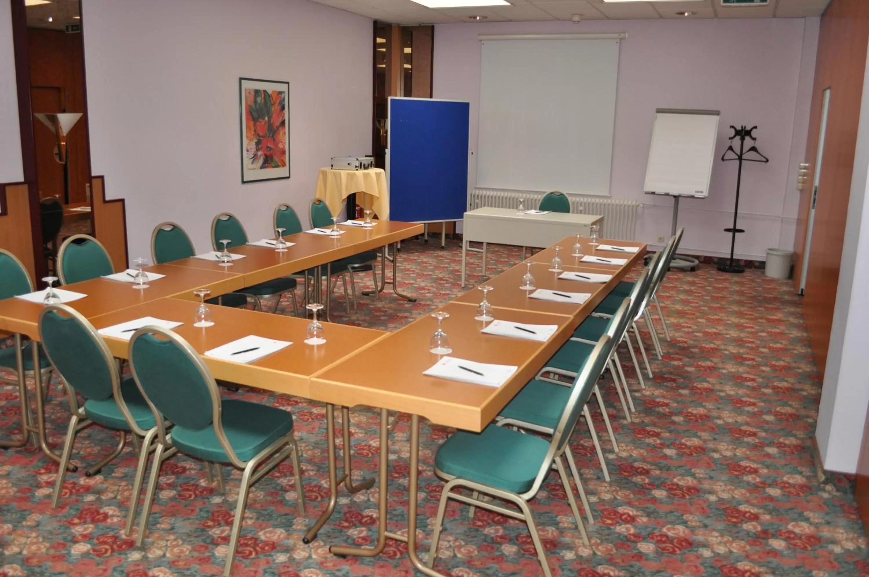 Business facilities in Fly Inn Hotel Frankfurt Airport Rüsselsheim ehemals Trip Inn Hotels