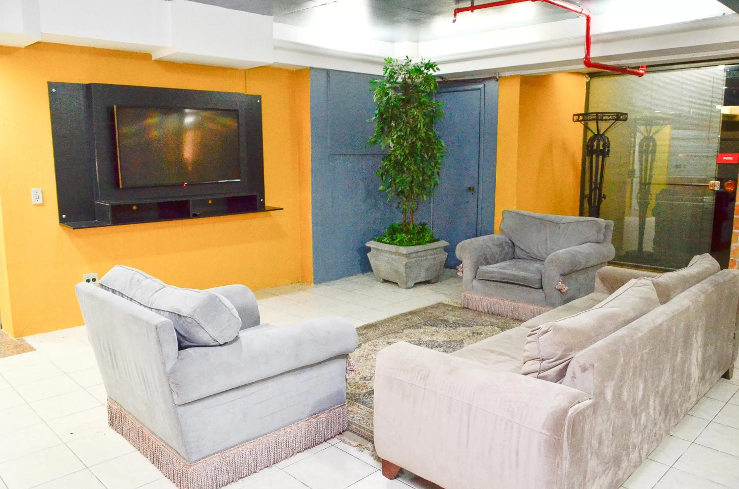 Embaixador Hotel & Centro de Eventos by Fast10