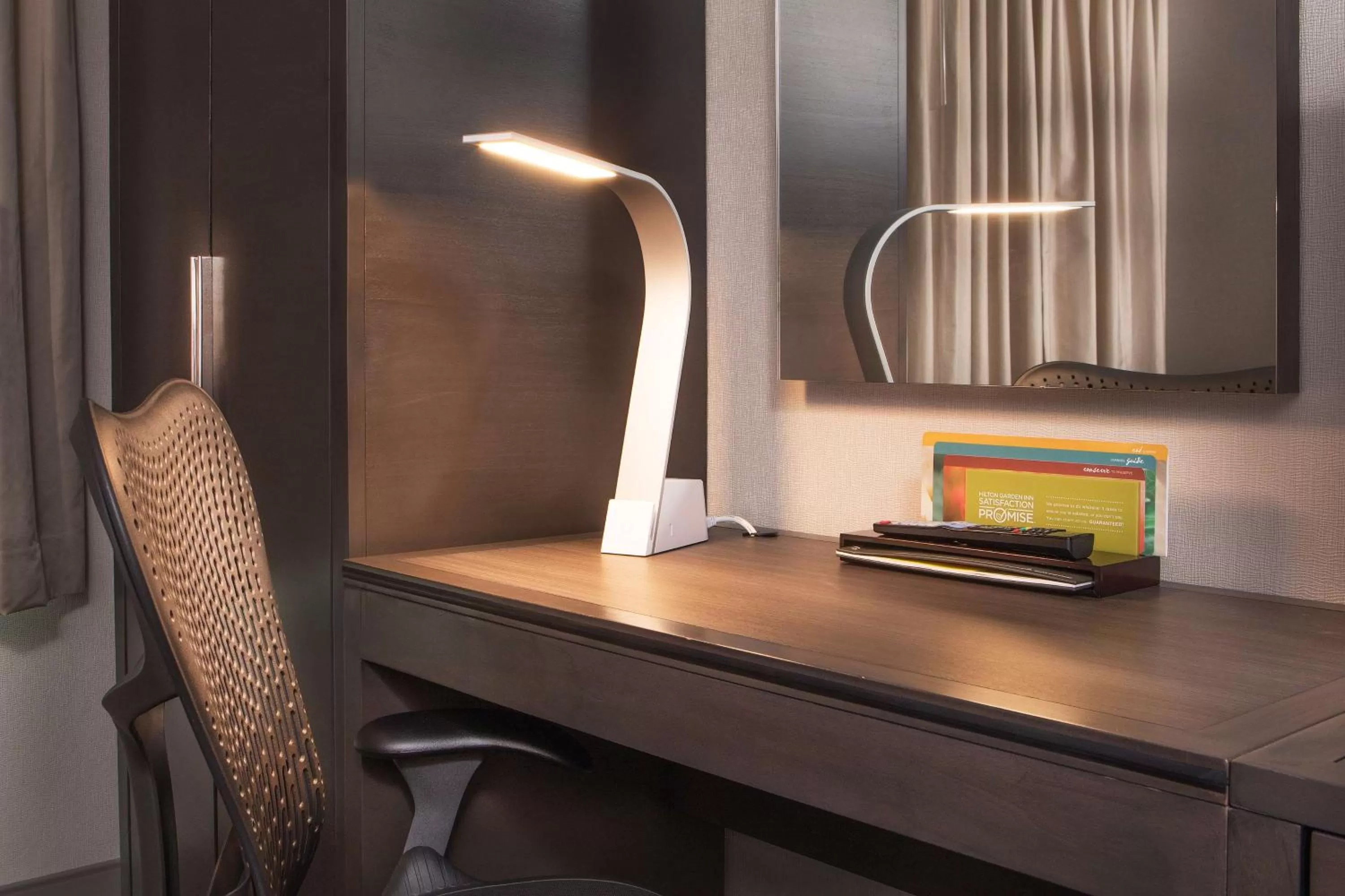 Bedroom in Hilton Garden Inn NYC Financial Center/Manhattan Downtown