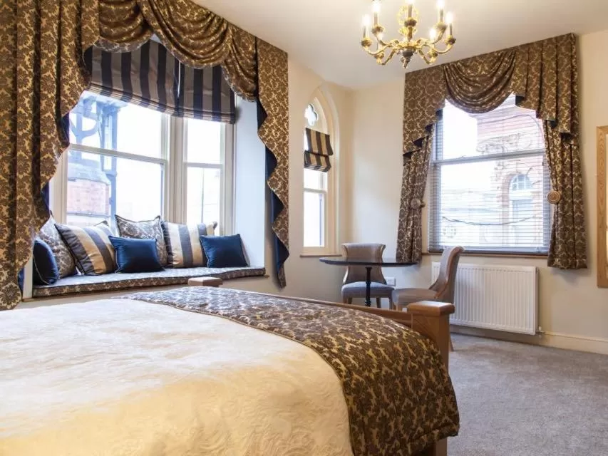 Superior King Room - single occupancy in Parkers House Bed & Breakfast