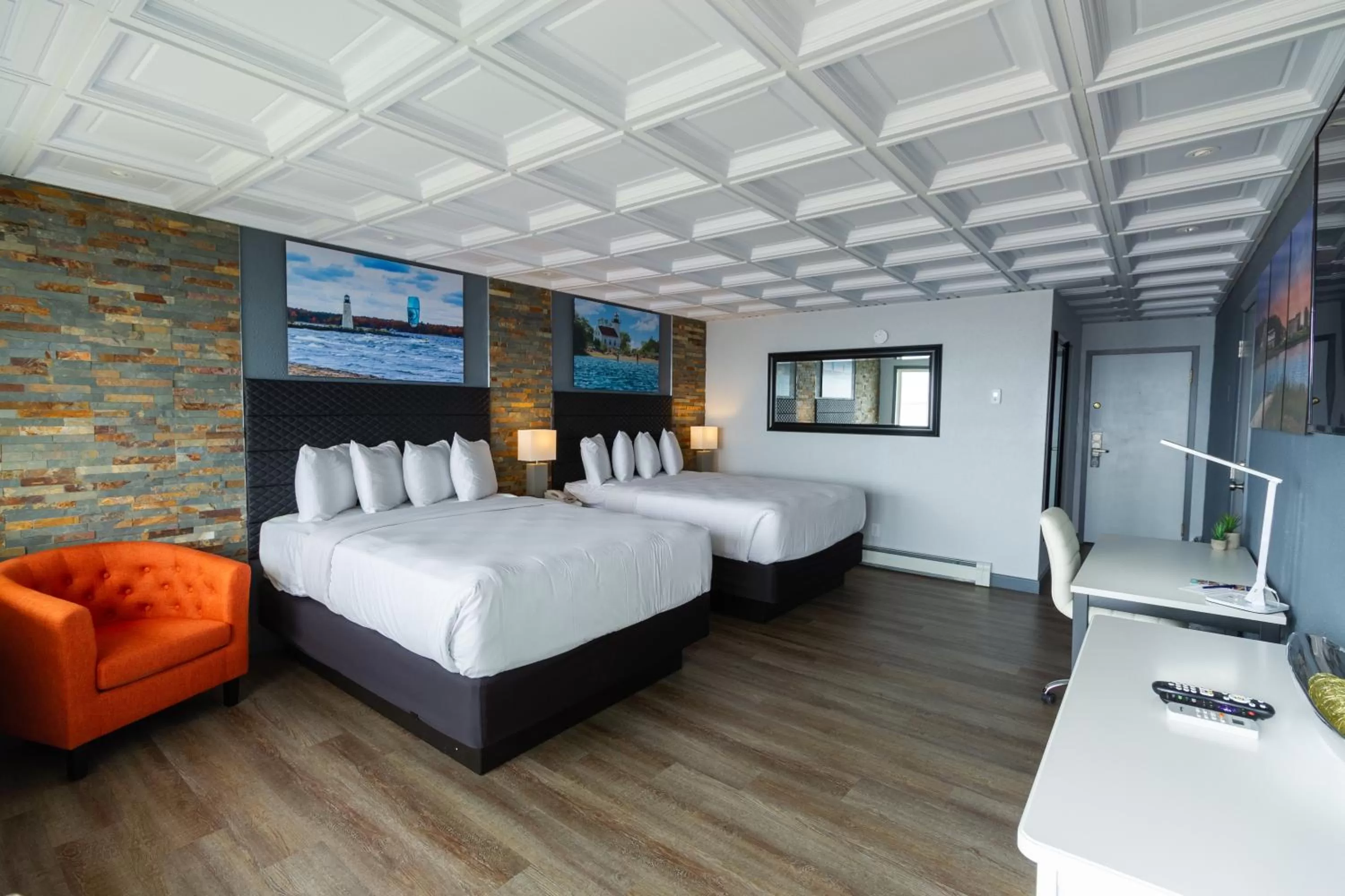 Bed in Terrace Bay Hotel - Lakefront