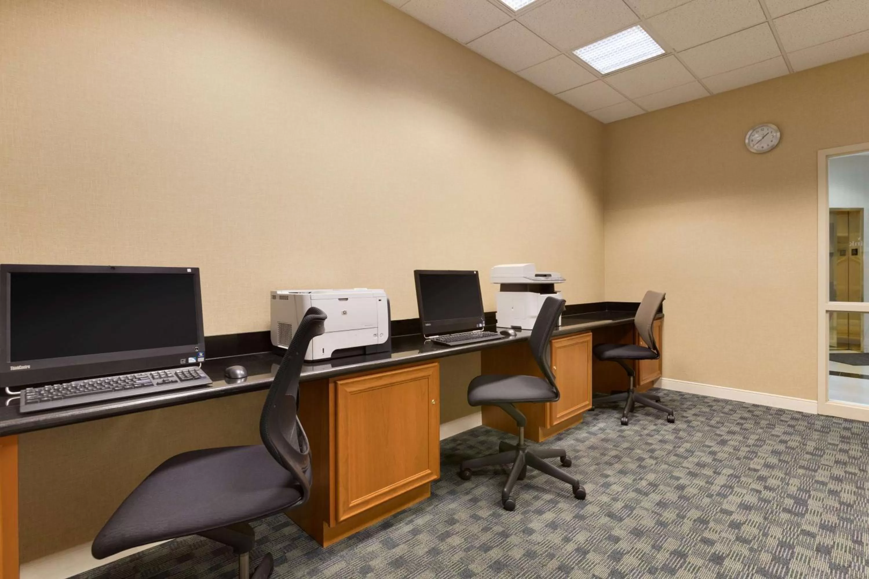 Business facilities in Embassy Suites Newark - Wilmington/South