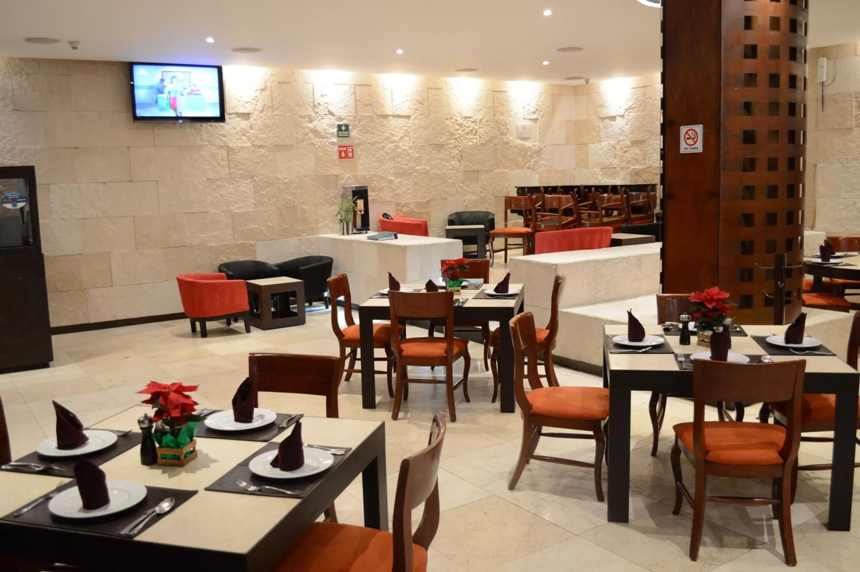 Restaurant/places to eat in We Hotel Aeropuerto