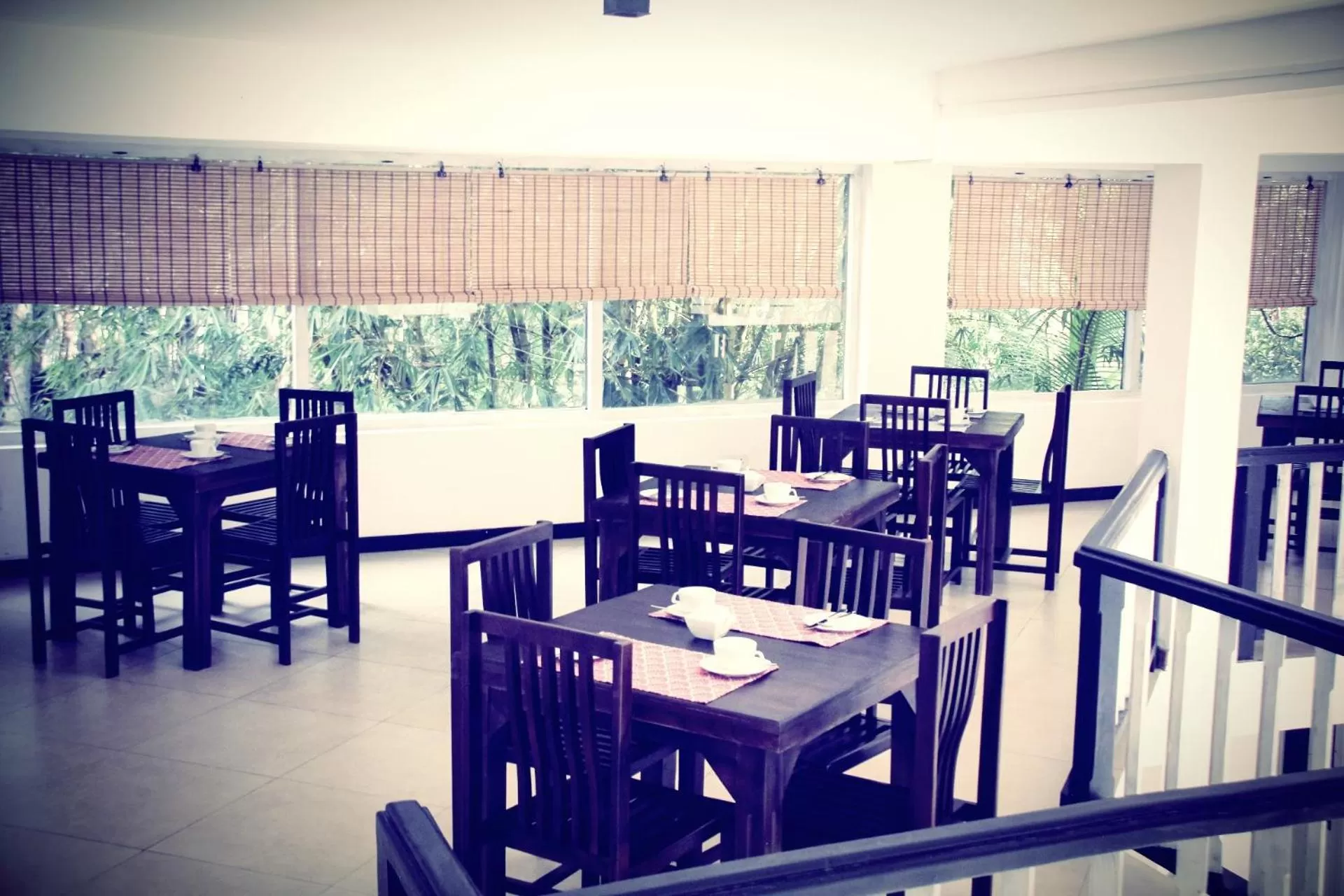 Restaurant/Places to Eat in Villa South