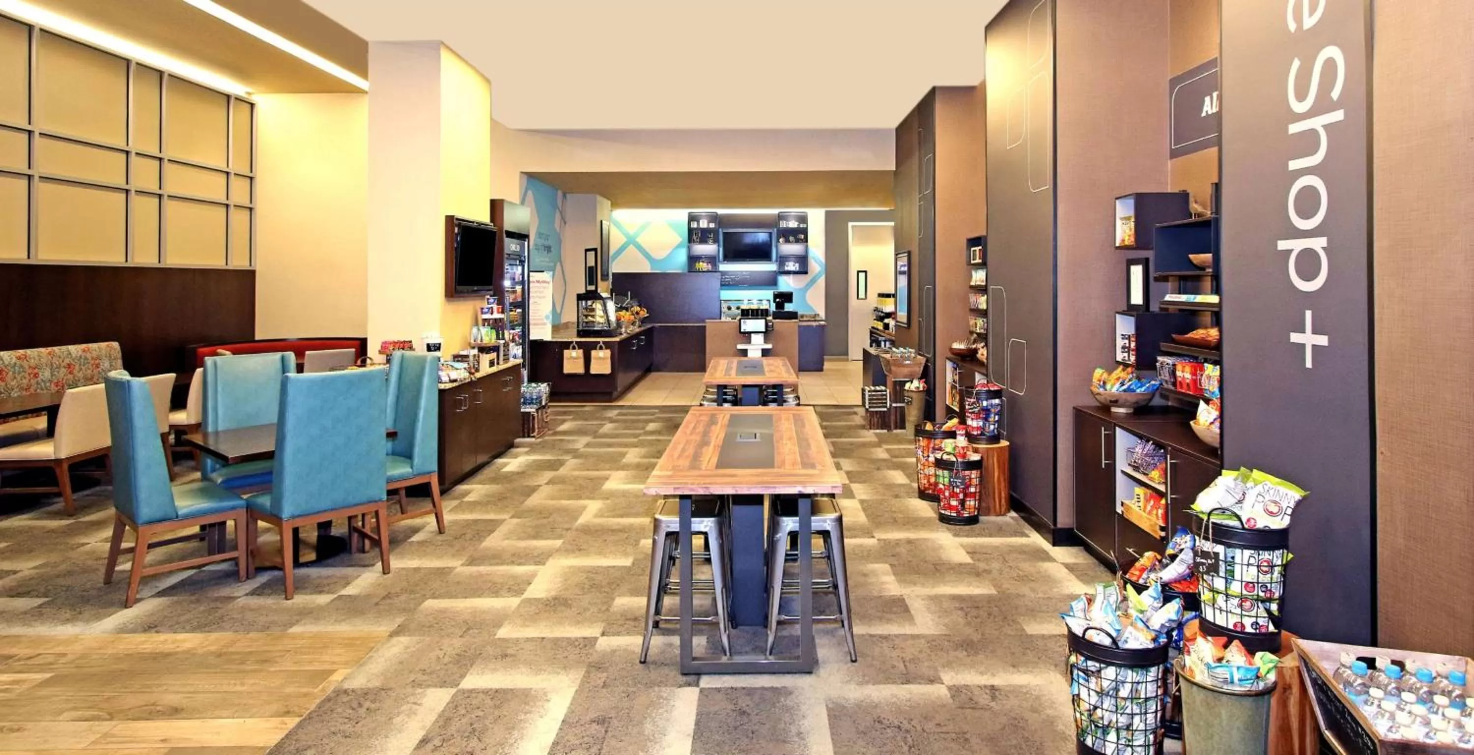 Restaurant/places to eat in Hilton Garden Inn West 35th Street