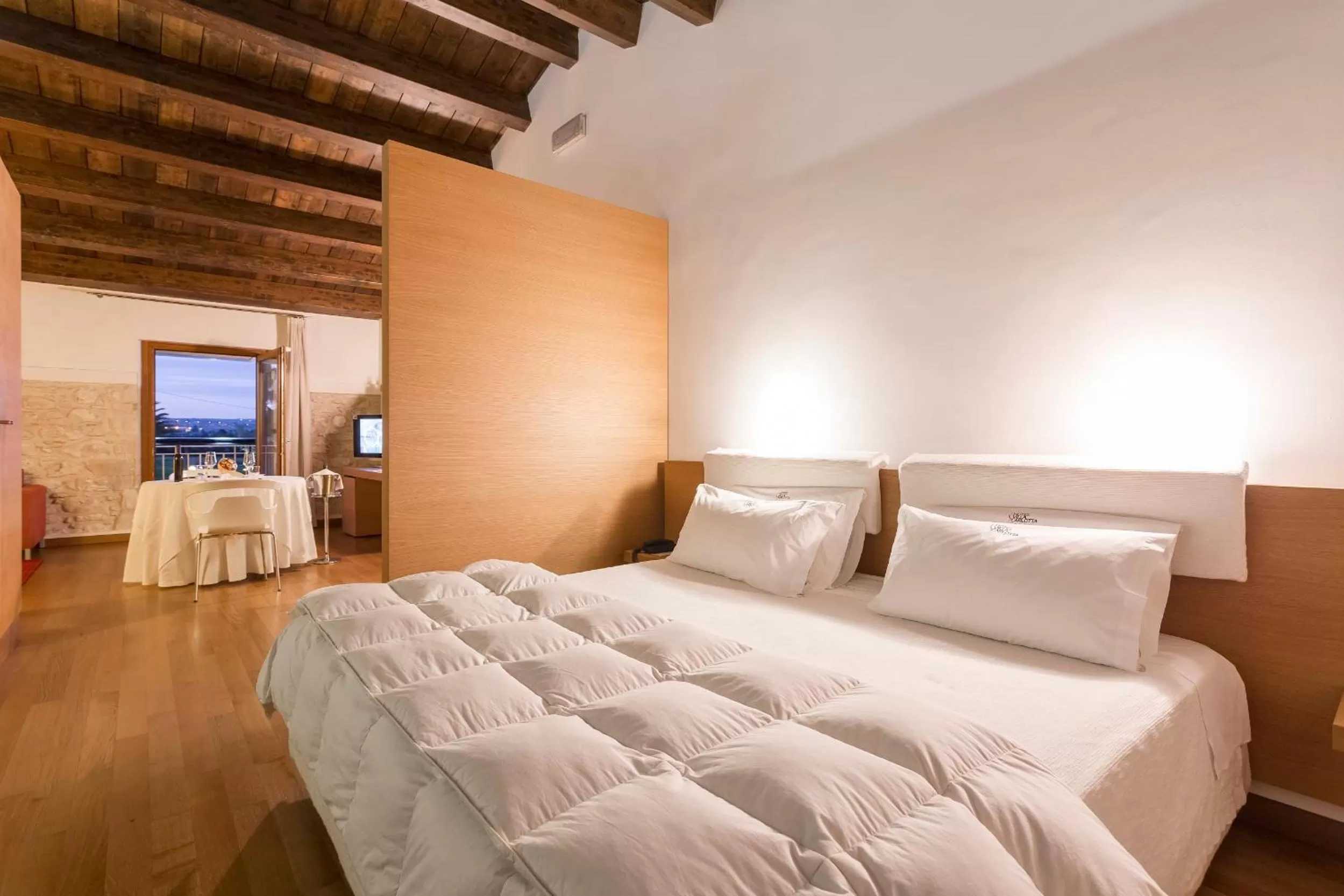Bed in Hotel Villa Carlotta