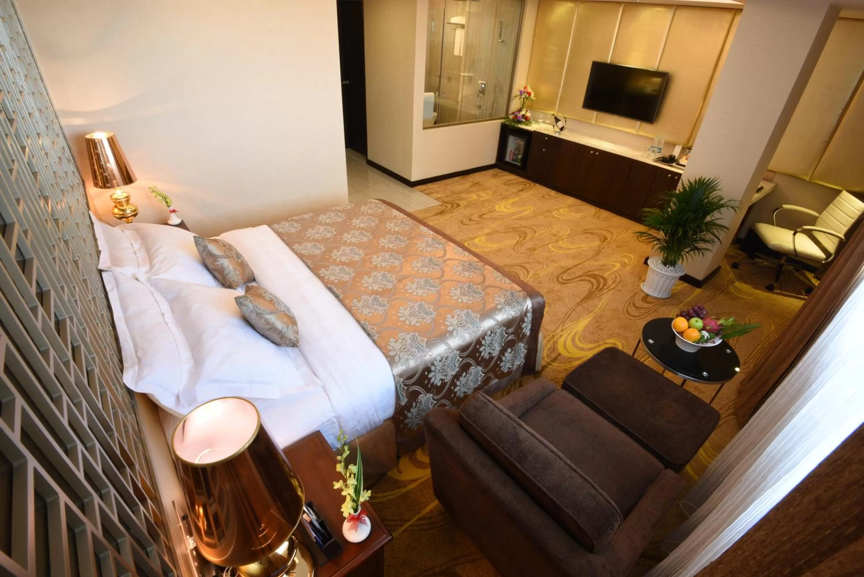 Photo of the whole room in Best Western Chinatown Hotel